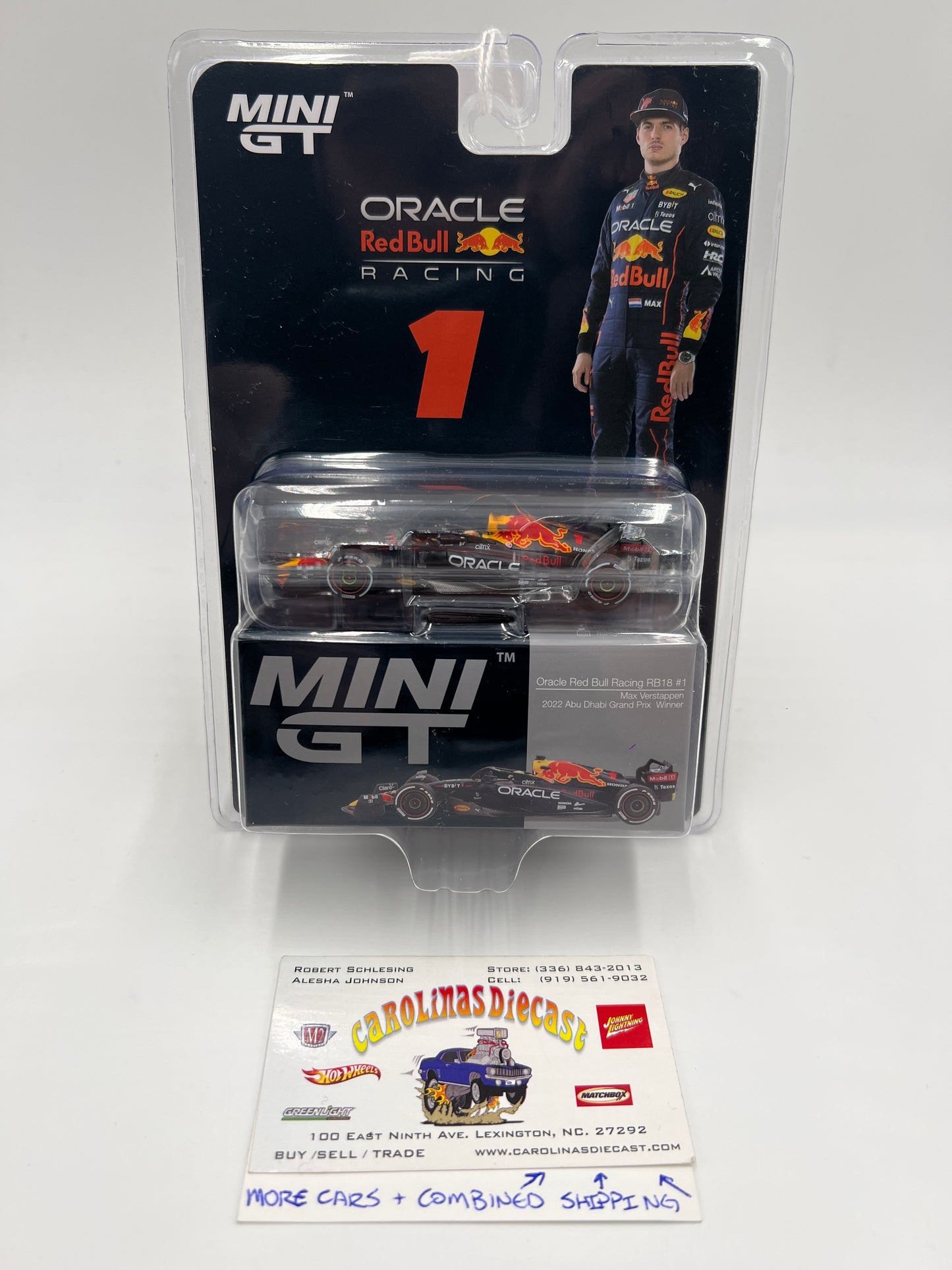 Mini GT Oracle Red Bull Racing #520 RB18 #1 Max Verstappen 2022 Winner Formula 1