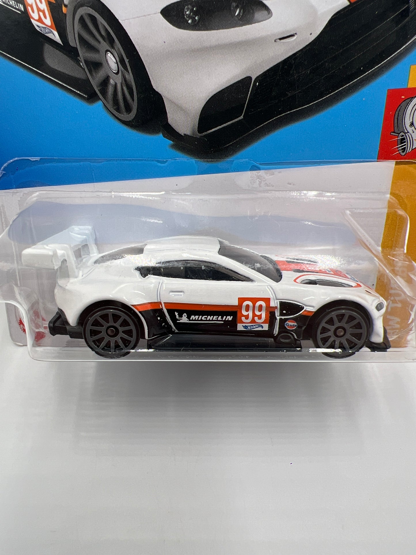 2023 Hot Wheels Turbo #98 Aston Martin Vantage GTE White Gulf 106B