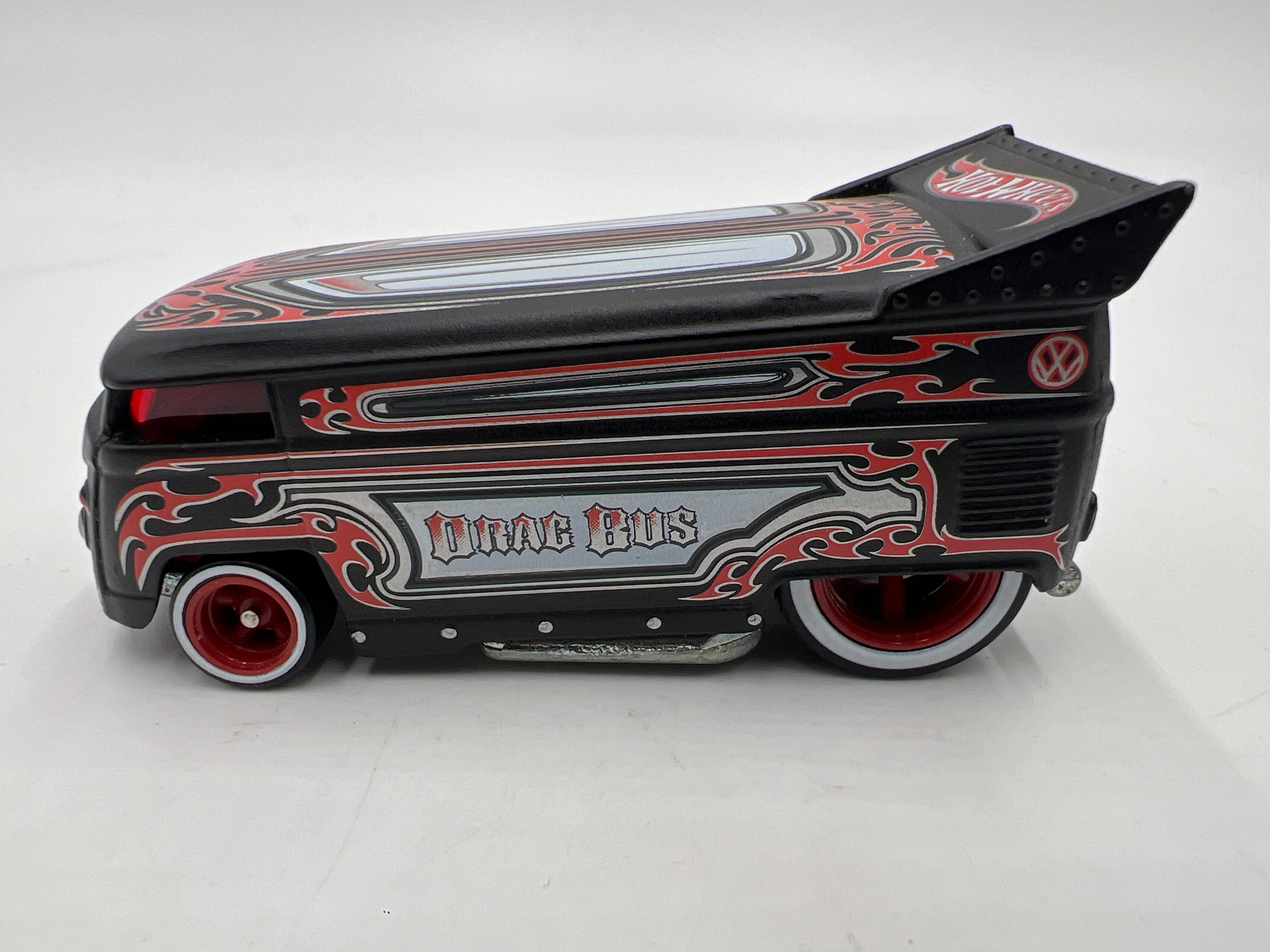 Hot Wheels Garage Box Set Premium Volkswagen Drag Bus Matte Black