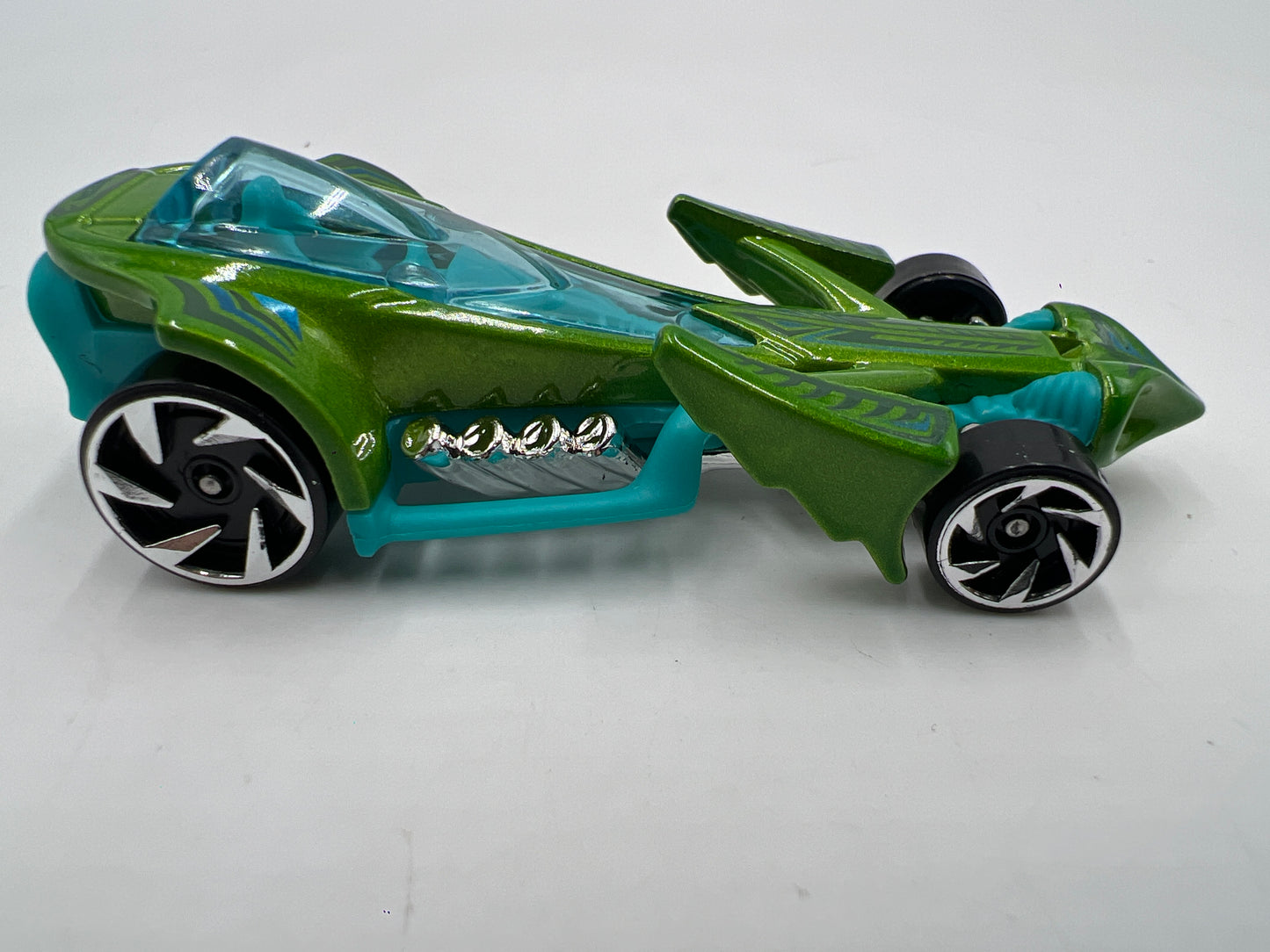 2023 Hot Wheels Mystery Models Series 2 #8 Preying Mantis Green