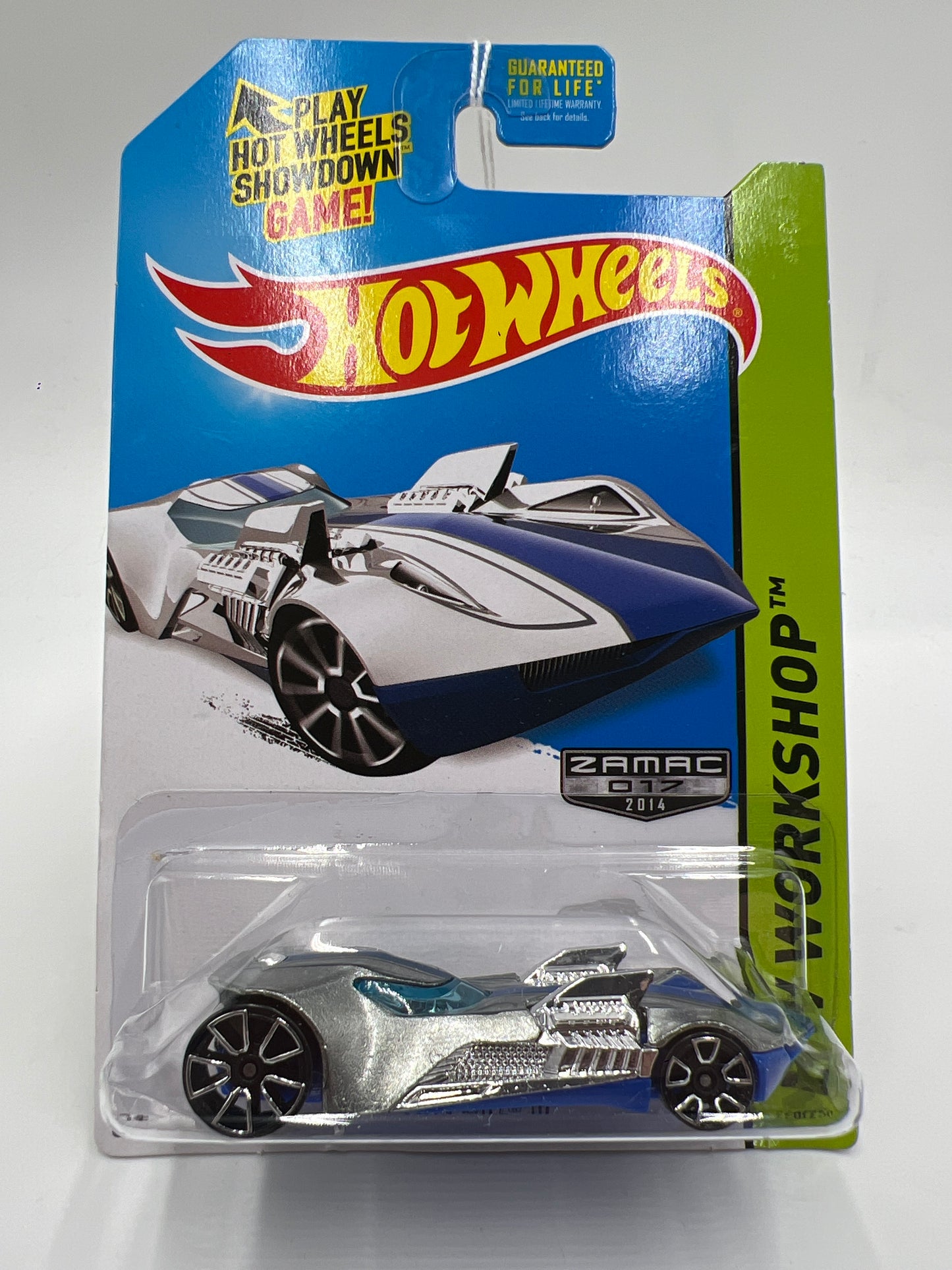2014 Hot Wheels Walmart Exclusive Zamac 17 #226 Twin Mill III Card Not Perfect 145G