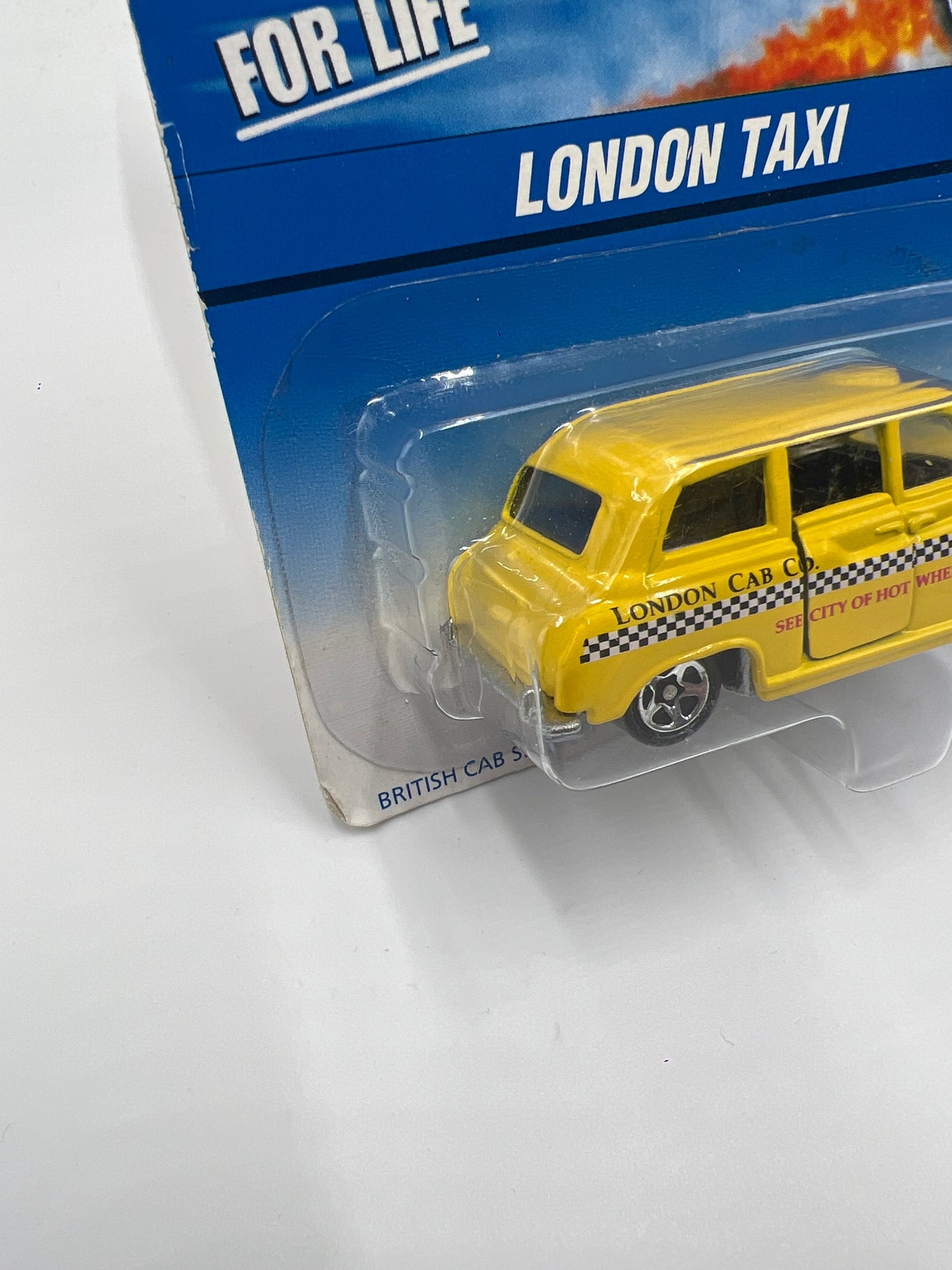 Hot Wheels Collector #619 London Taxi British Cab Service Yellow Card Not Perfect 239G