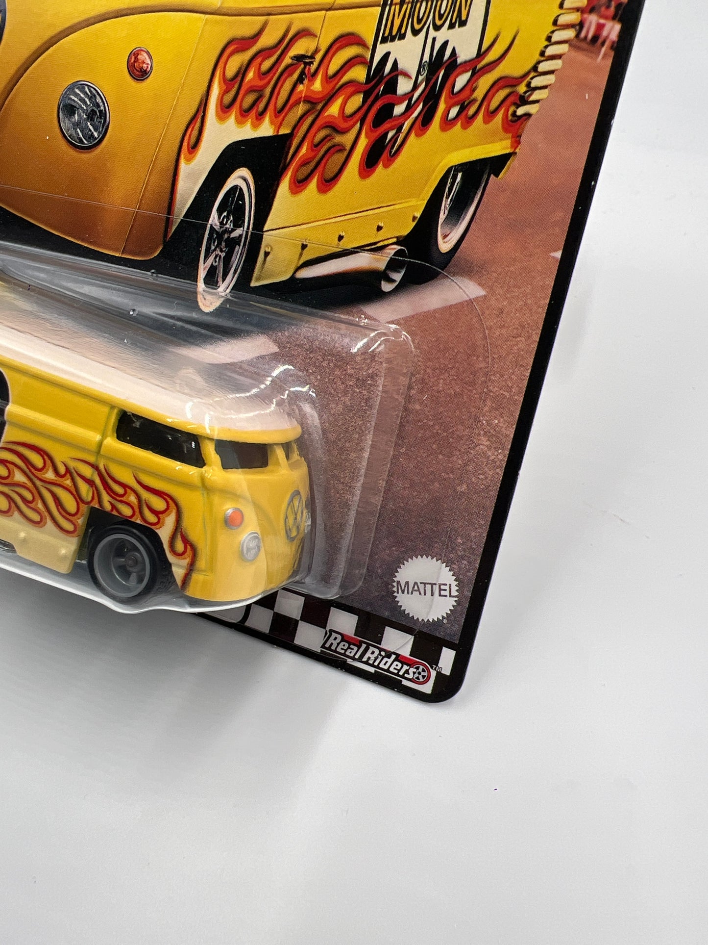 Hot Wheels Premium Boulevard #25 Volkswagen Drag Bus Mooneyes Yellow 262B