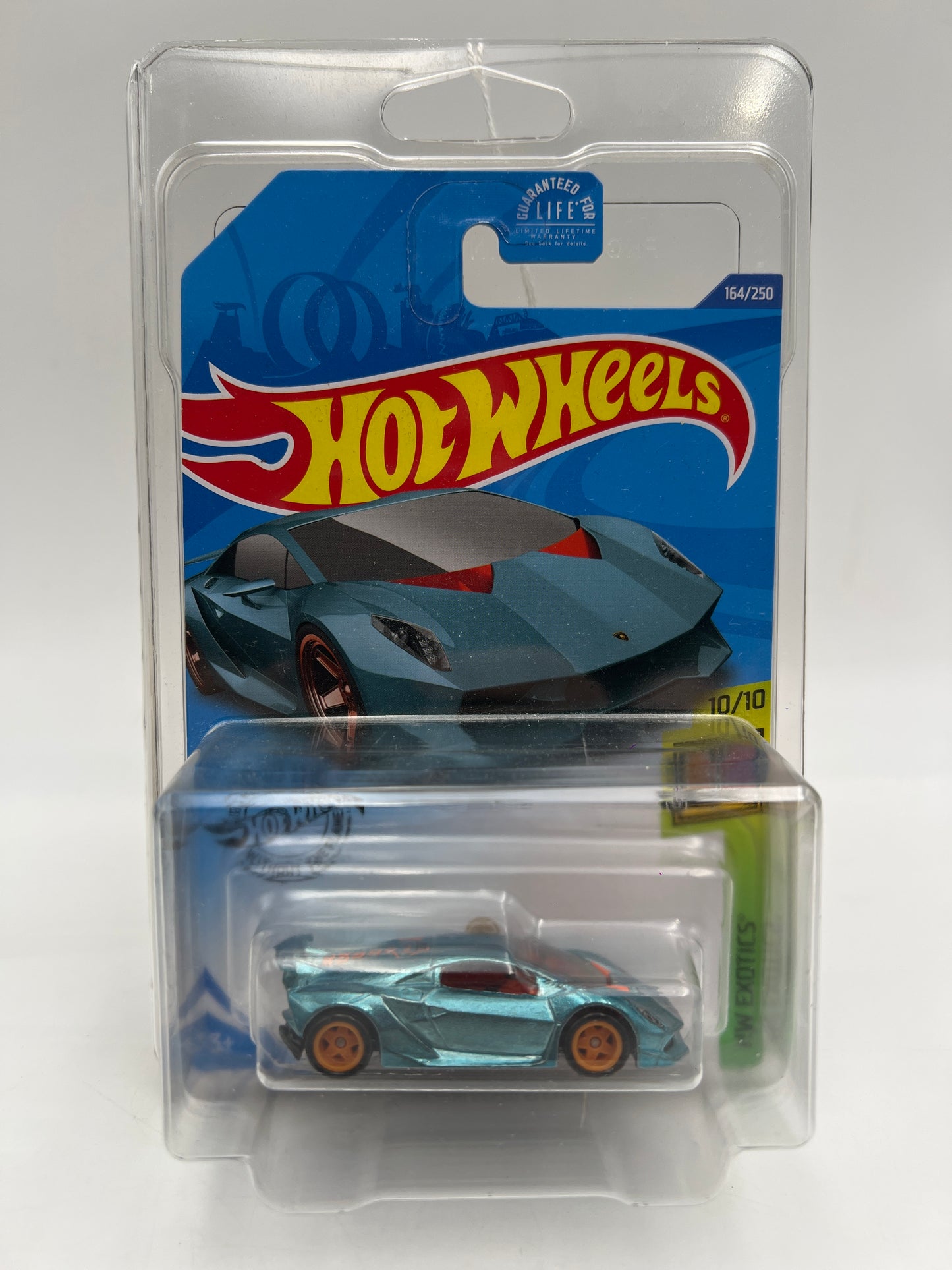 2020 Hot Wheels Super Treasure Hunt #164 Lamborghini Sesto Elemento Blue W/Protector