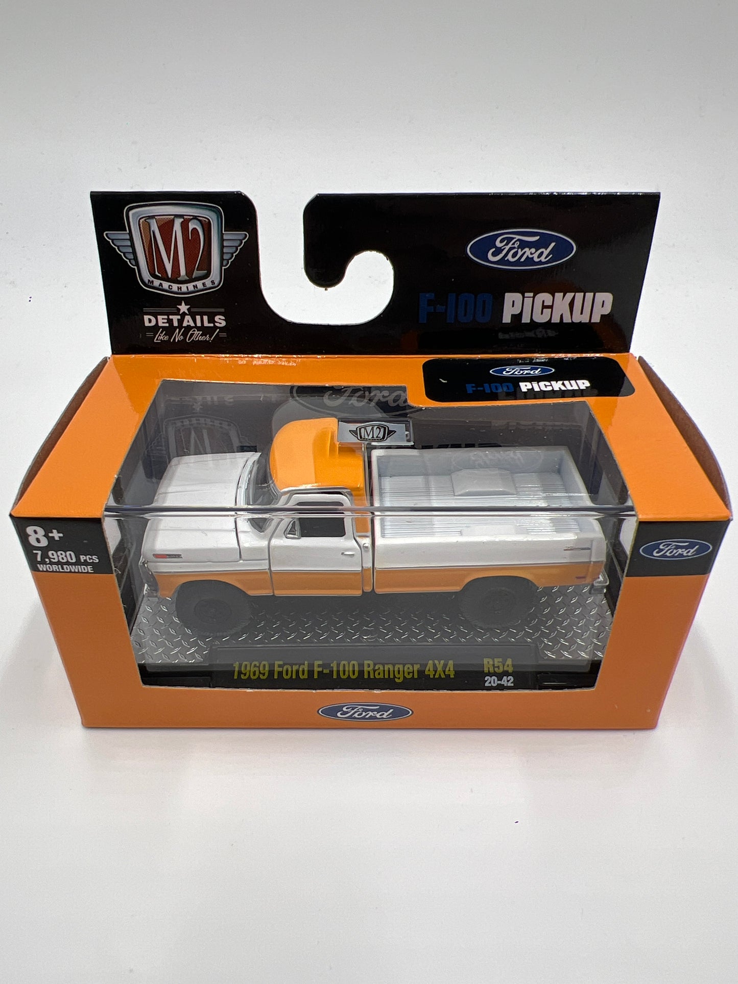M2 Machines 1969 Ford F-100 Ranger 4x4 White/Orange R54