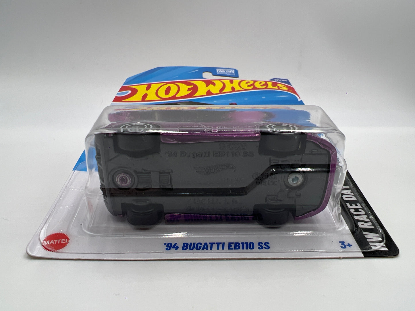 2025 Hot Wheels Super Treasure Hunt #221 94 Bugatti EB110 SS Purple W/Protector