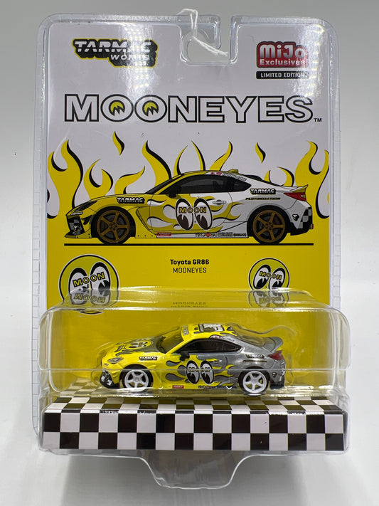 Tarmac Works Mijo Exclusives CHASE Toyota GR86 Mooneyes