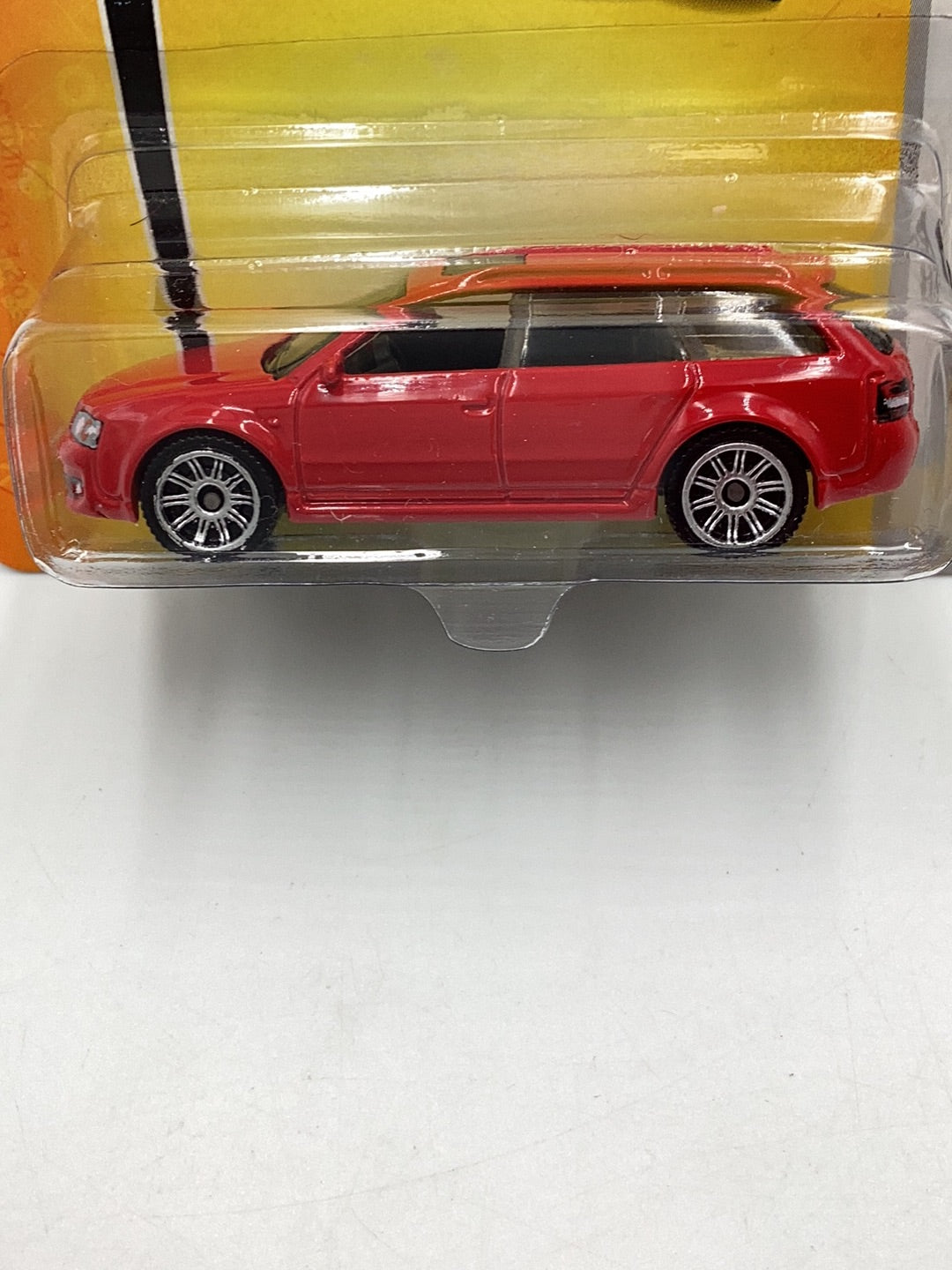 2007 Matchbox #9 Audi RS 6 Avant red 209A