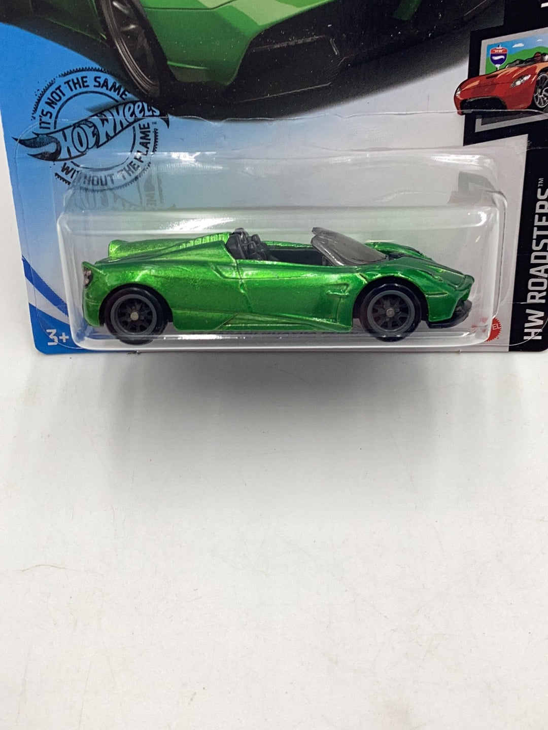 2019 hot wheels super treasure hunt #241 17 Pagani Huayra Roadster W/ Protector