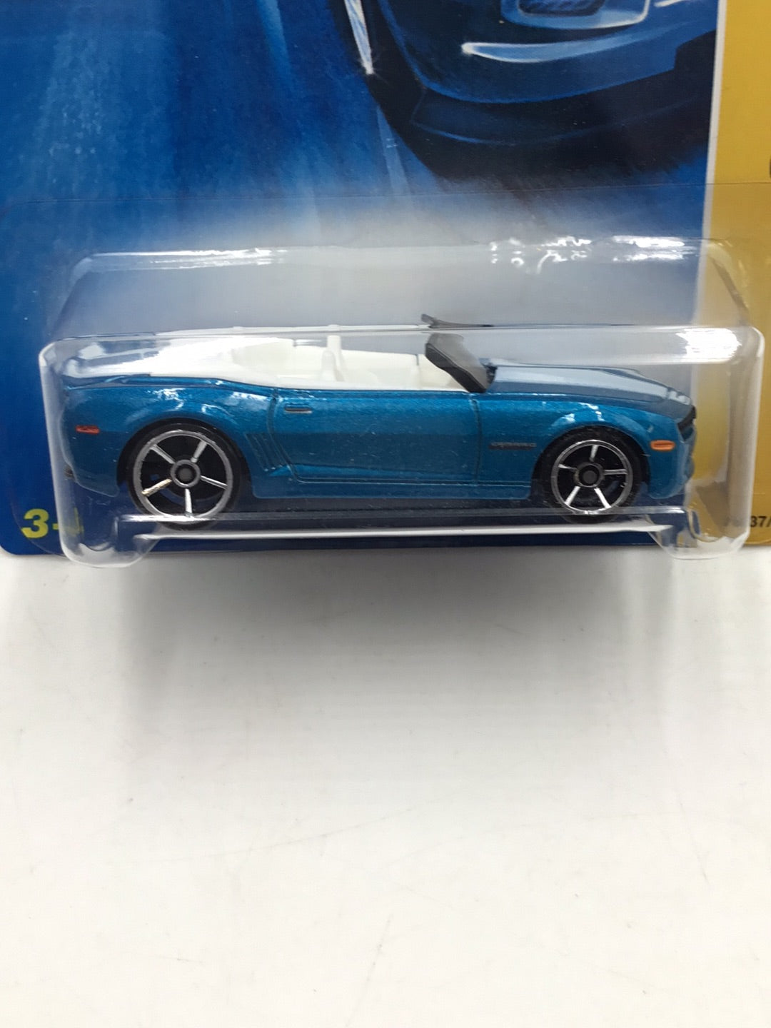 2008 Hot wheels #37 Camaro Convertible concept Z7