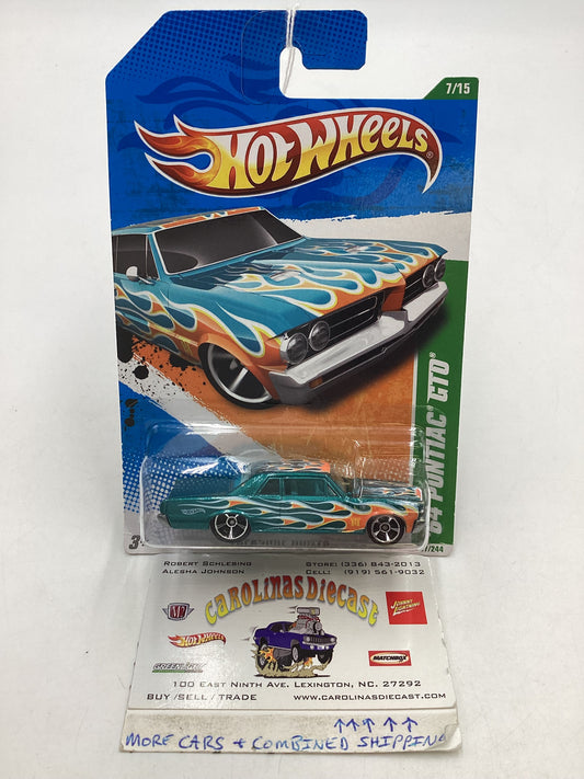 2011 Hot wheels treasure hunt #057 64 Pontiac GTO 275C