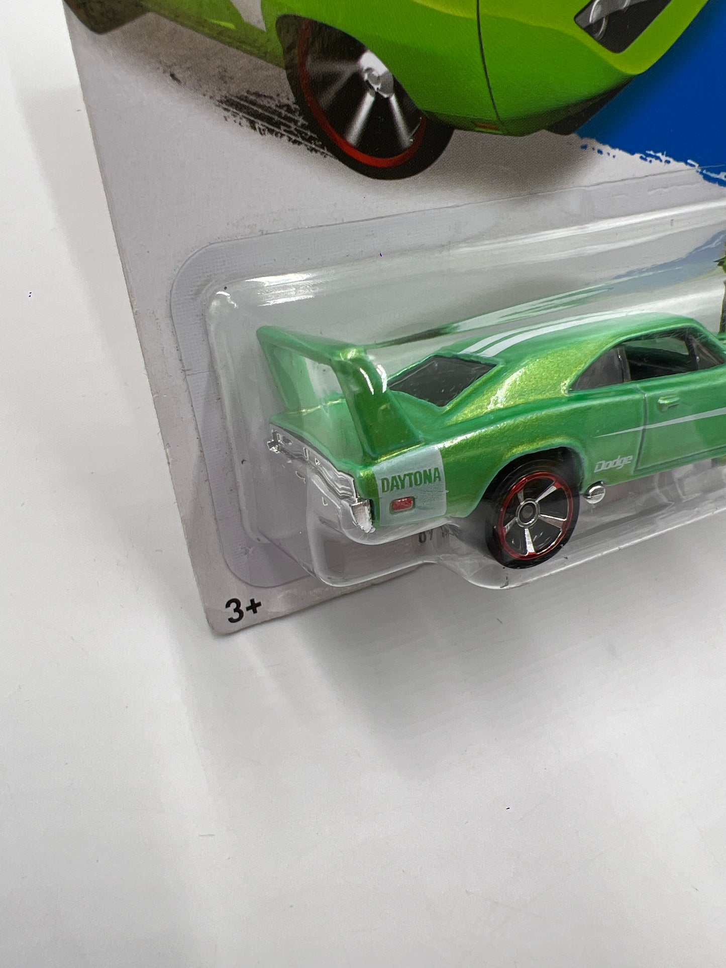 2014 Hot Wheels Workshop #234 69 Dodge Charger Daytona Green 40C