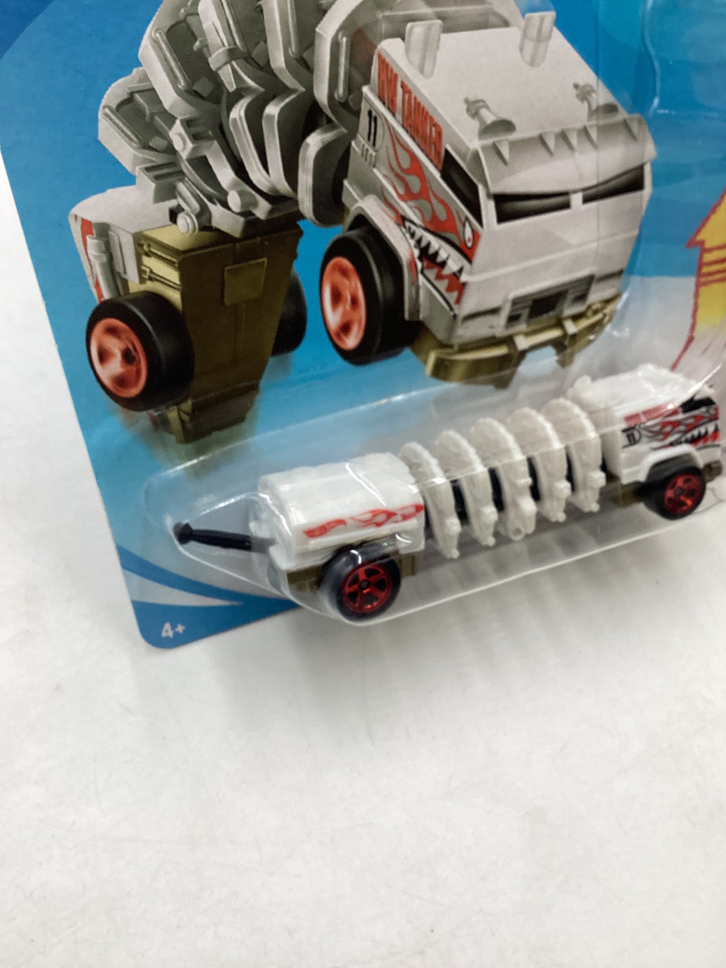 Hot Wheels Mutant Machines Power Tread