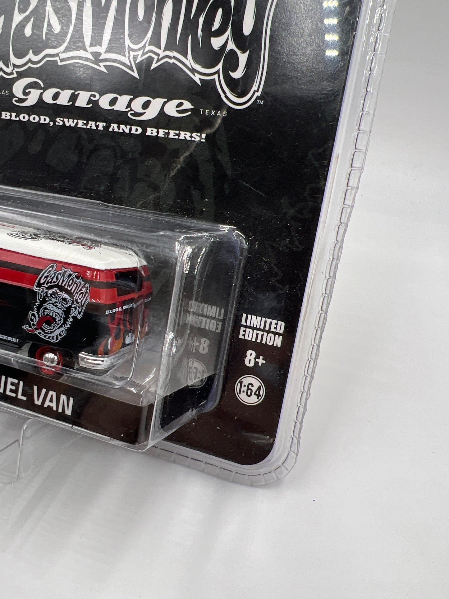 Greenlight Hollywood Mijo Exclusives Gas Monkey Garage Volkswagen Panel Van