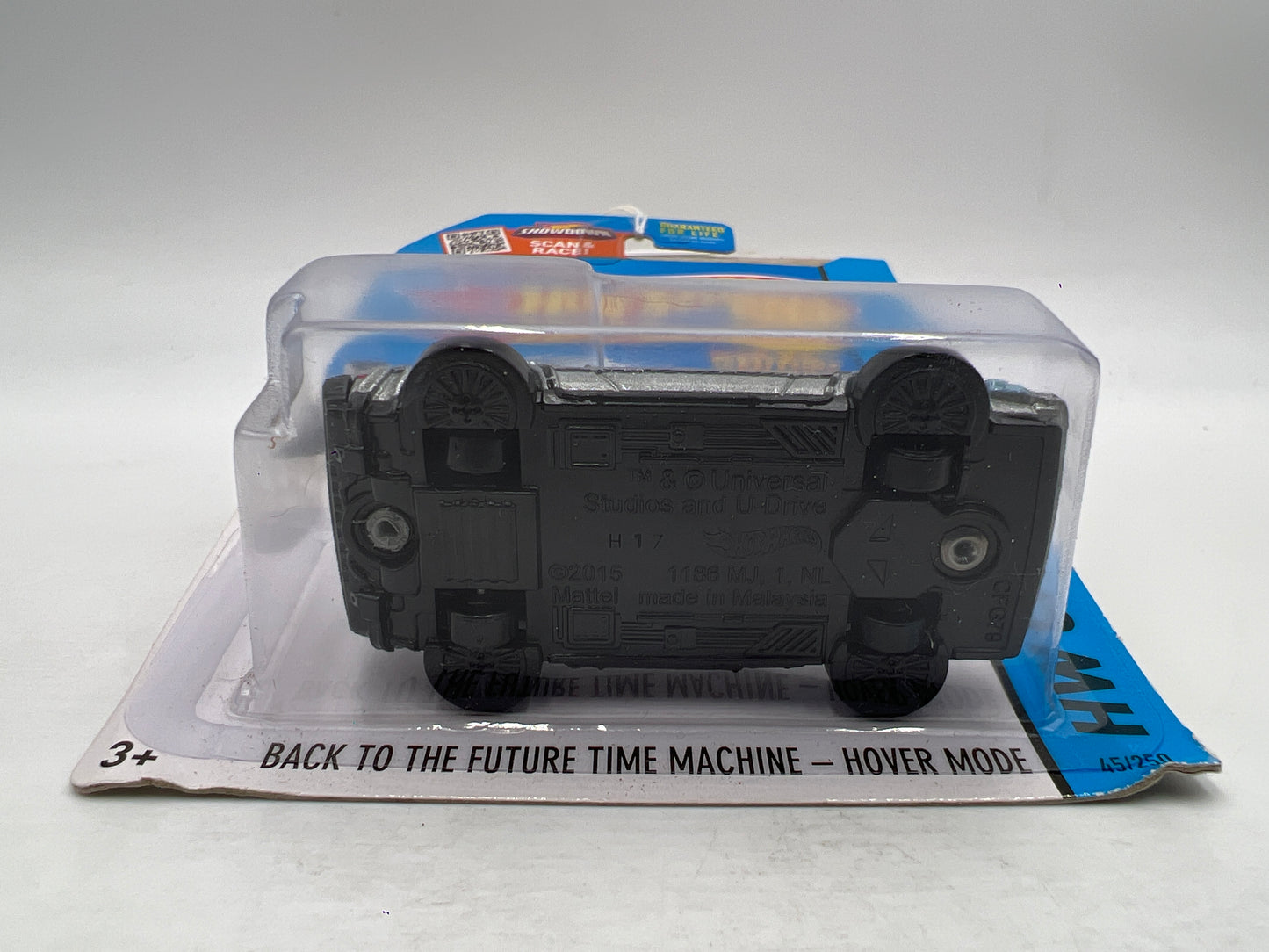 2015 Hot Wheels HW City #45 Back To The Future Time Machine Hover Mode 123G
