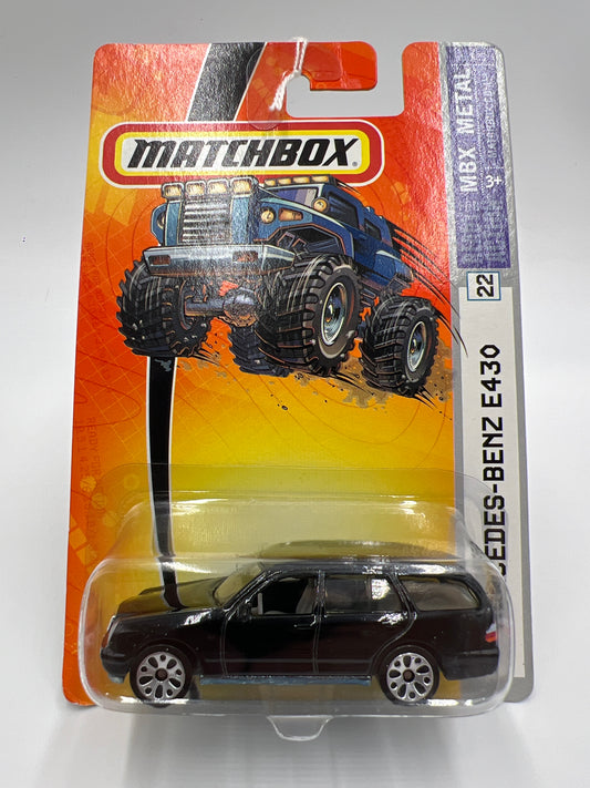 Matchbox MBX Metal #22 Mercedes-Benz E430 Black 209A