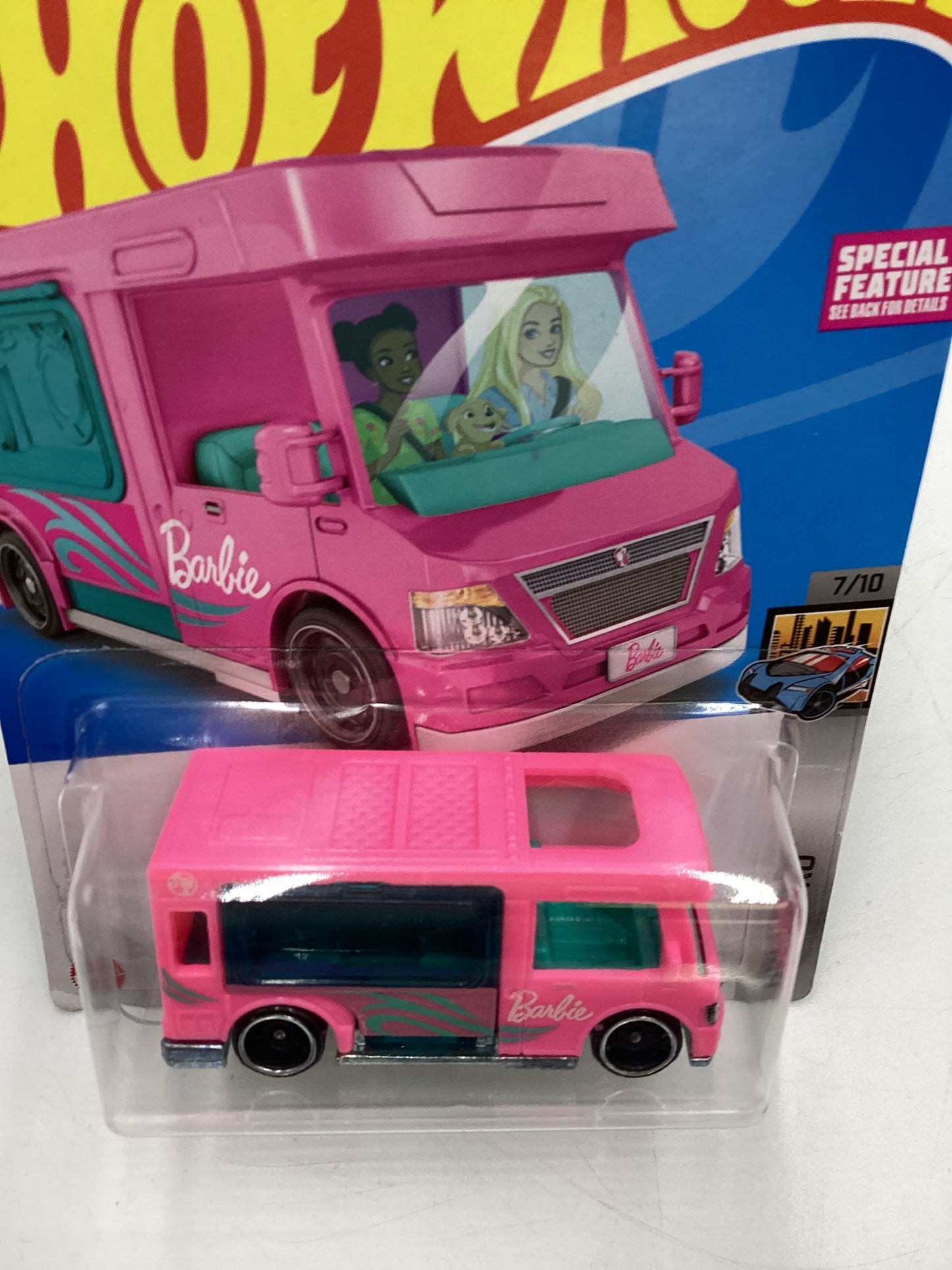 2022 Hot Wheels Metro #56 Barbie Dream Camper Pink