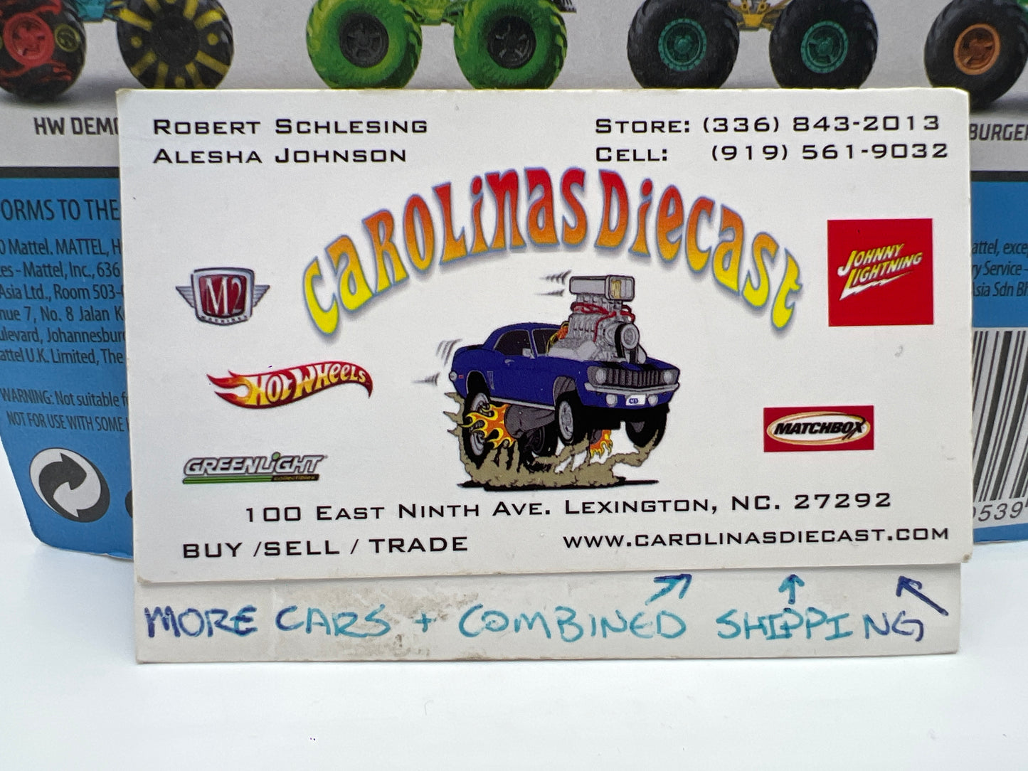 Hot Wheels Monster Trucks Crash Legends #25 V8 Bomber 124C