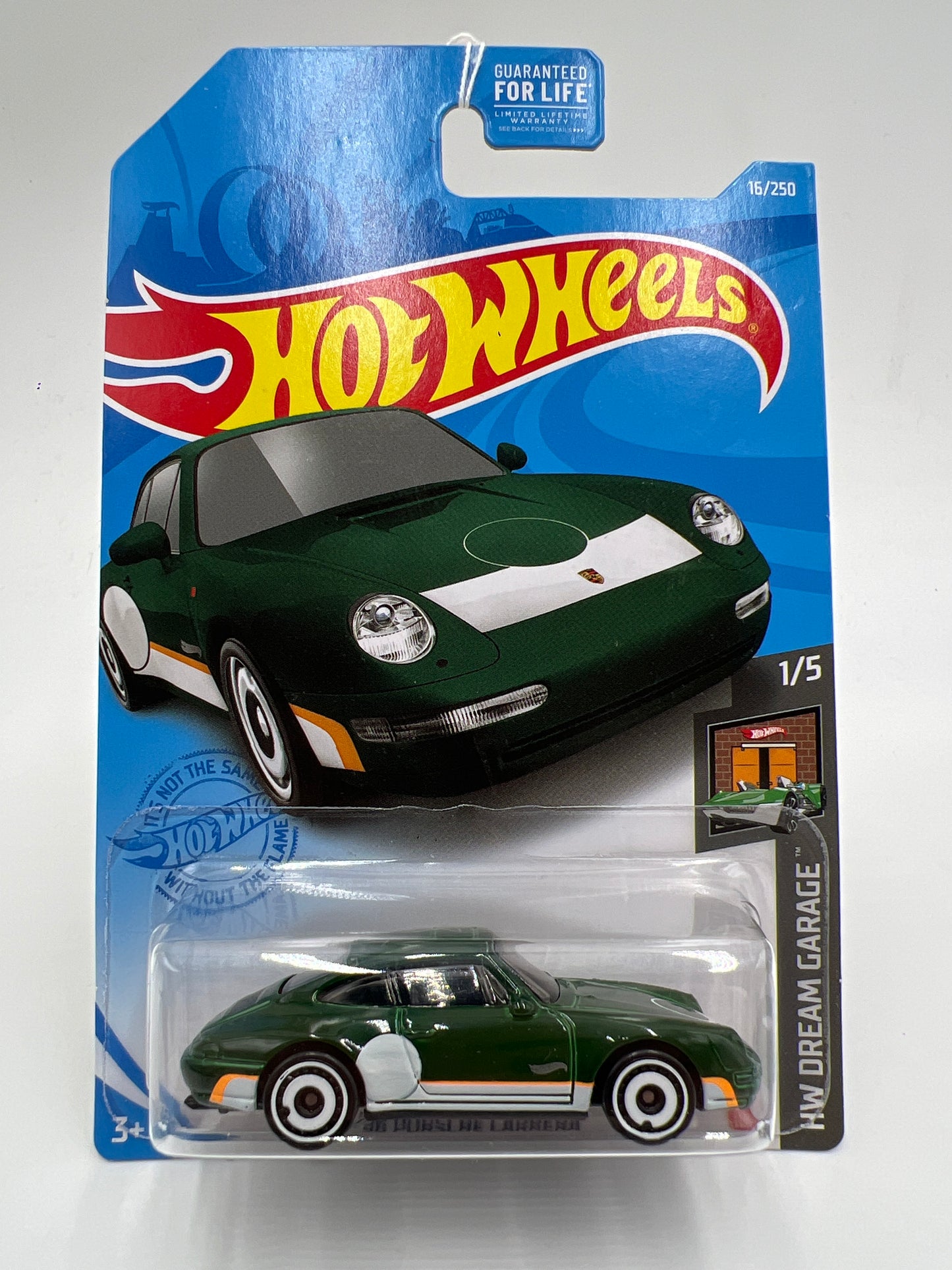 2021 Hot Wheels Dream Garage #16 96 Porsche Carrera Green