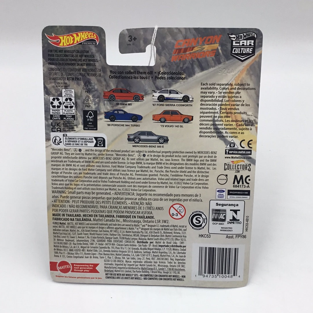 2023 Hot wheels car culture Canyon Warriors #4 73 Volvo 142 GL 4/5