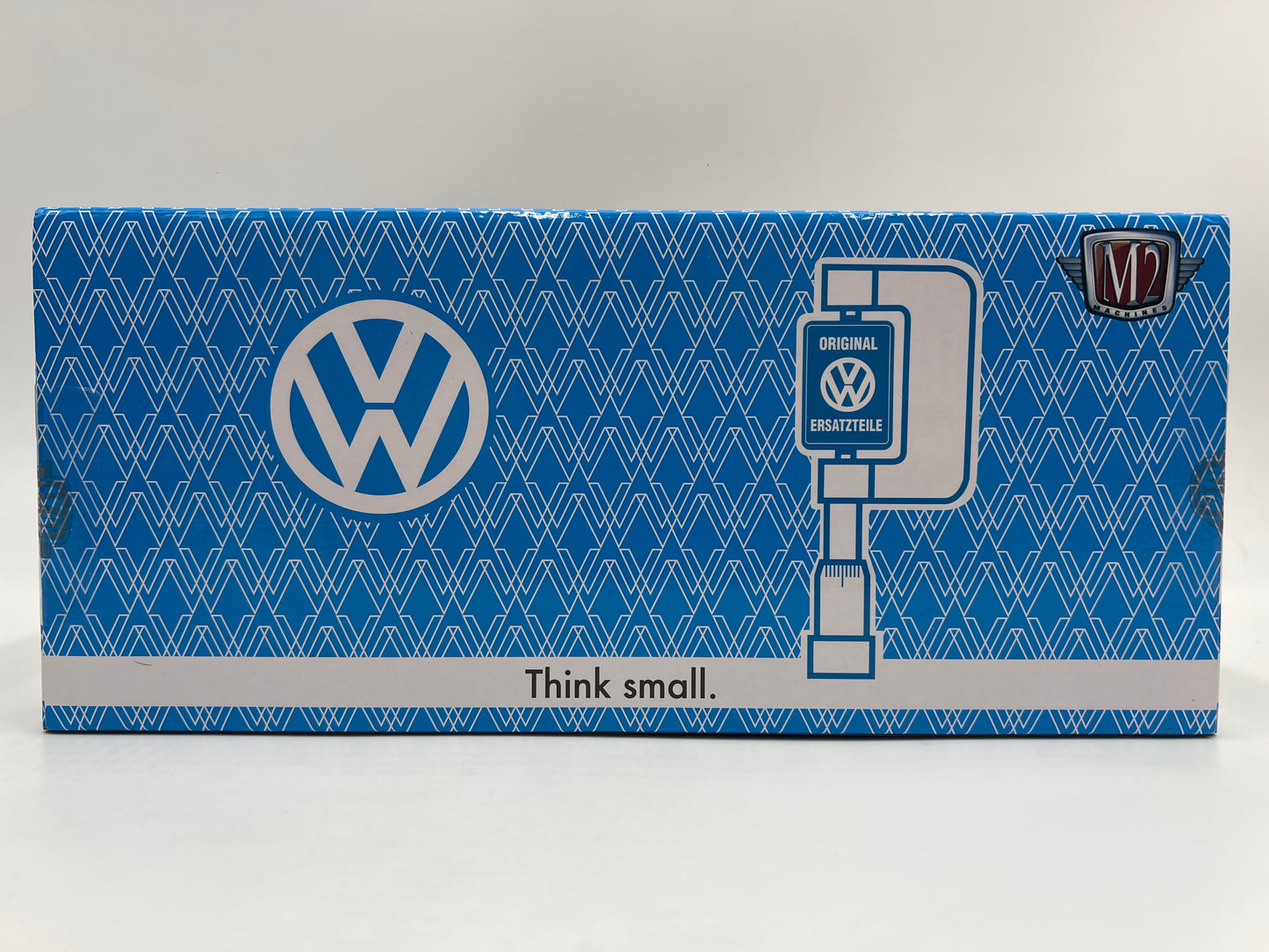 M2 Machines 1/24 CHASE 1960 VW Delivery Van Red/Black S43