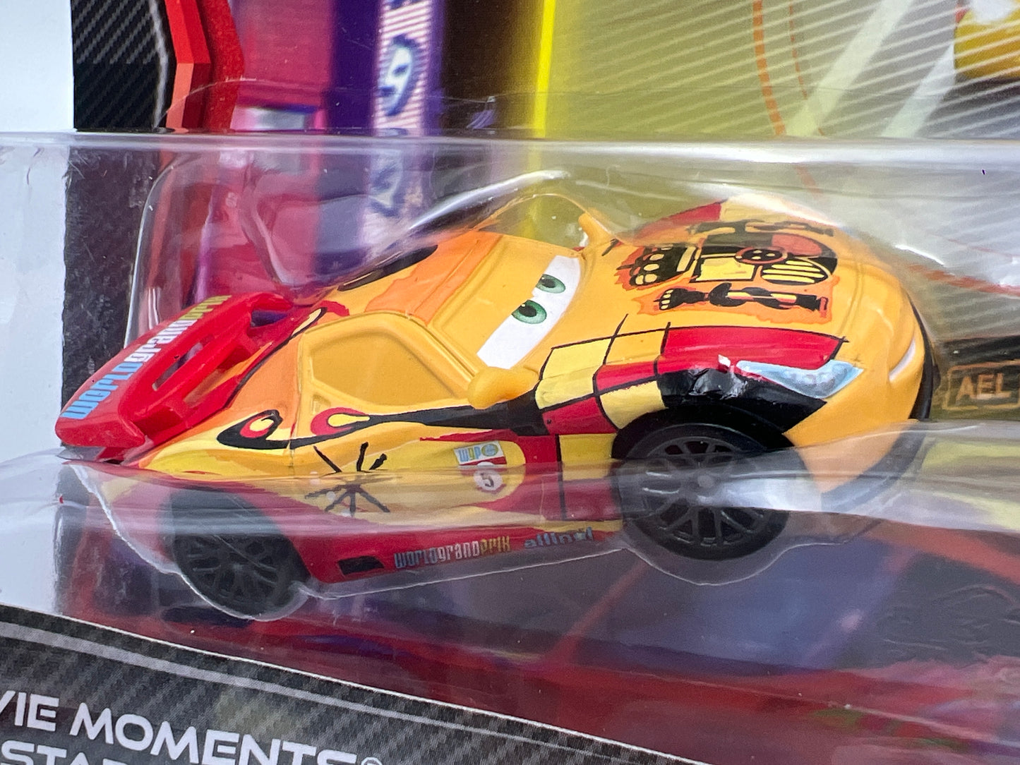 Disney Pixar Cars 2 Movie Moments 2 Pack Miguel Camino & Petro Cartalina Bad Card