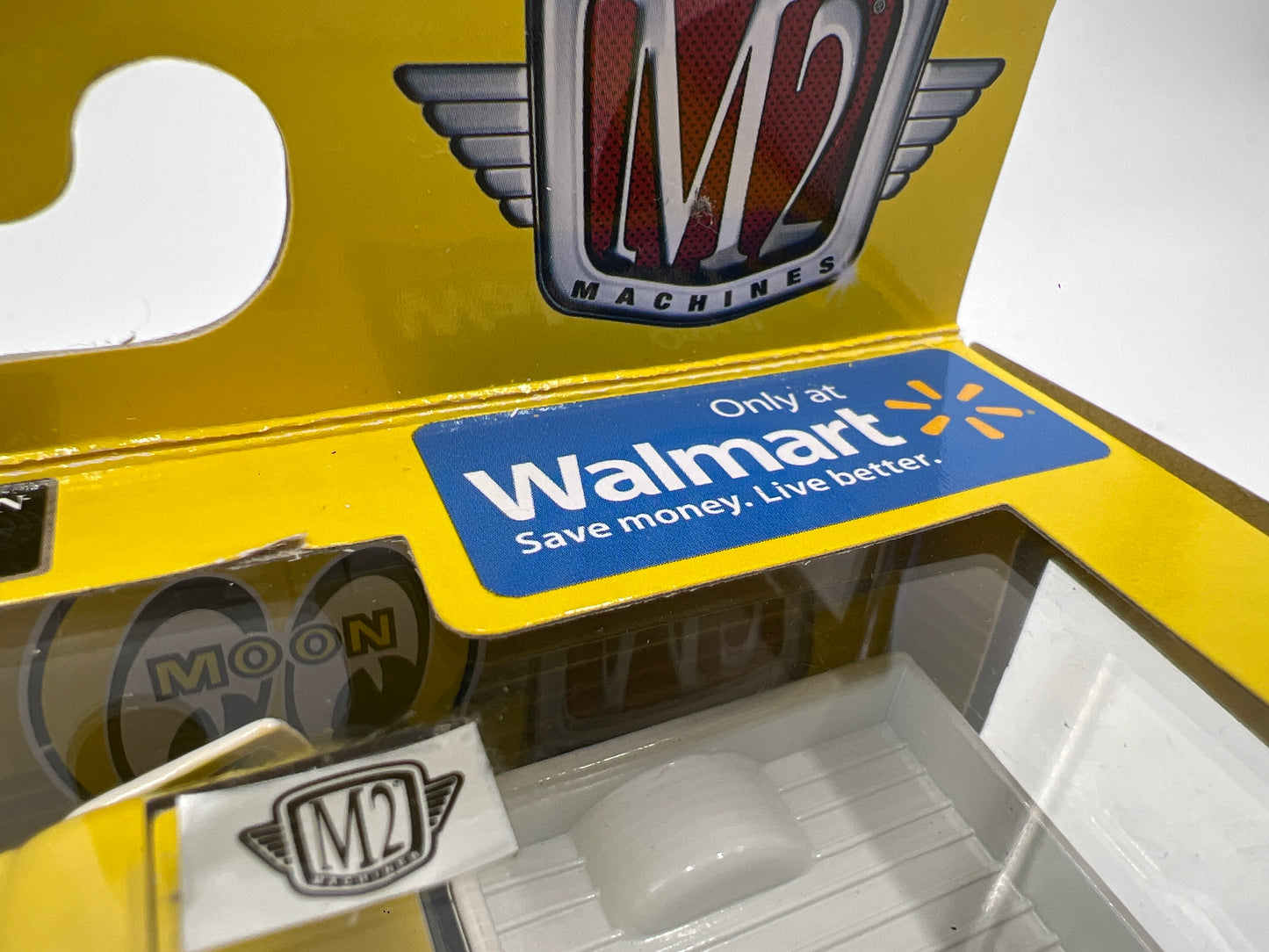 M2 Machines Walmart Exclusive 1958 Chevrolet Apache Fleetside Mooneyes WMTS09