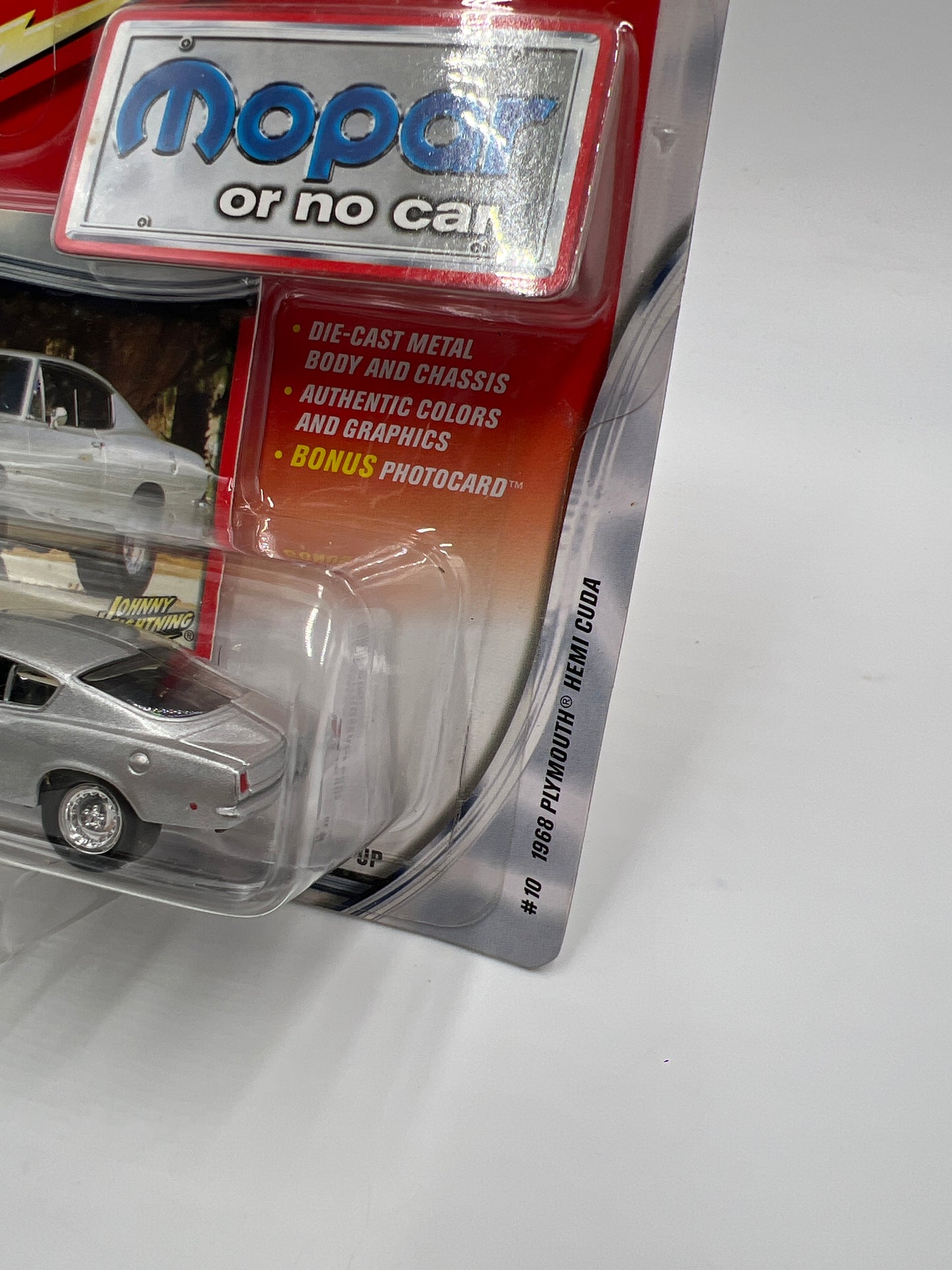 Johnny Lightning Mopar Or No Car #10 1968 Plymouth Hemi Cuda Silver 221G