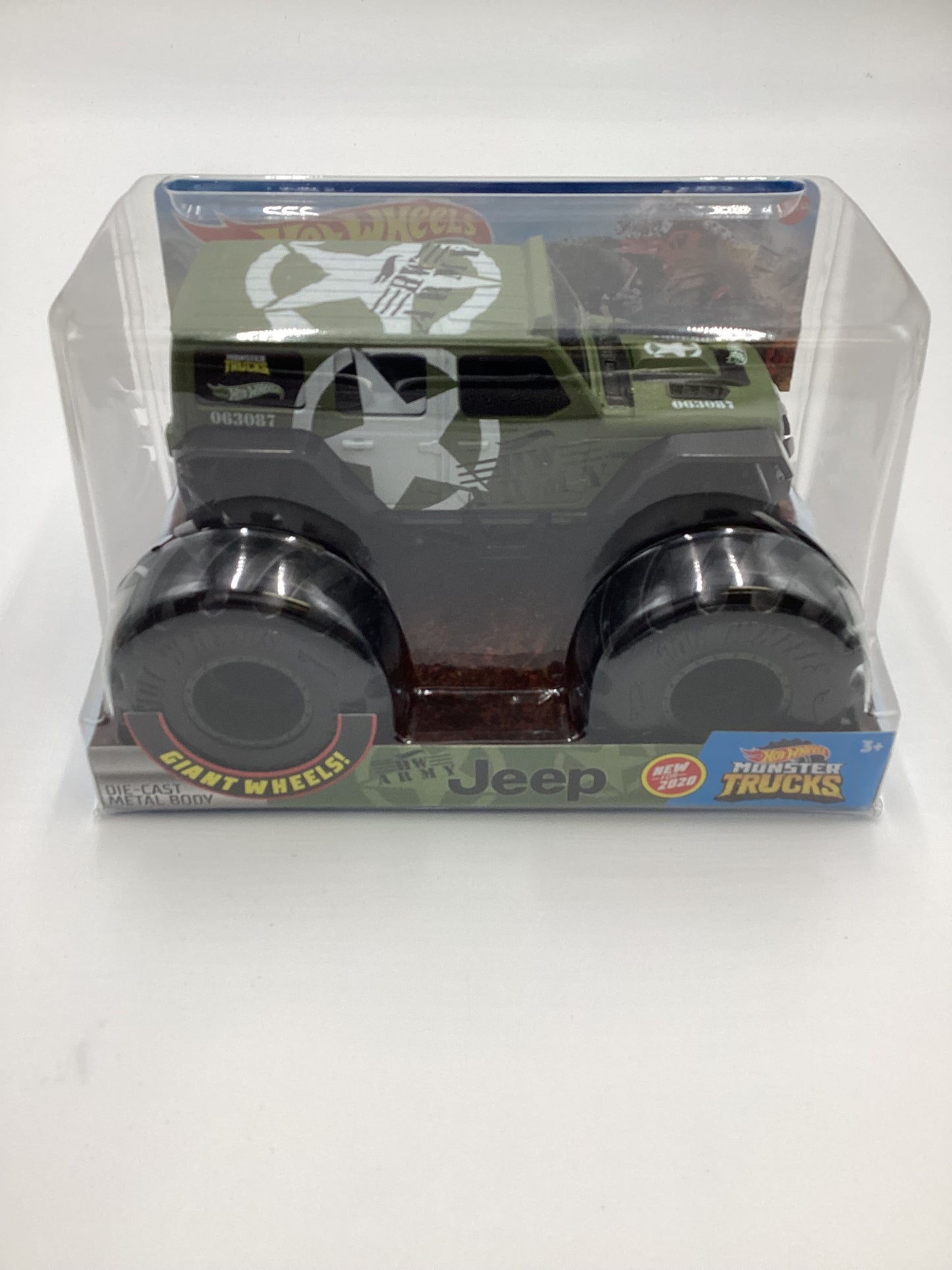 2020 Hot Wheels Monster Trucks Giant Wheels HW Army Jeep