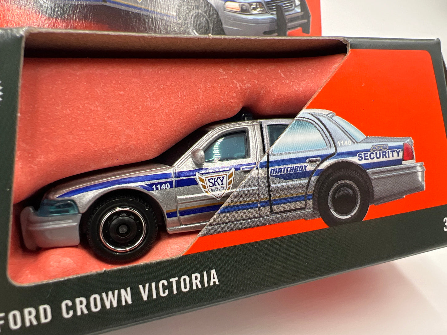 2025 Matchbox Moving Parts #8 2006 Ford Crown Victoria Security Silver 163E