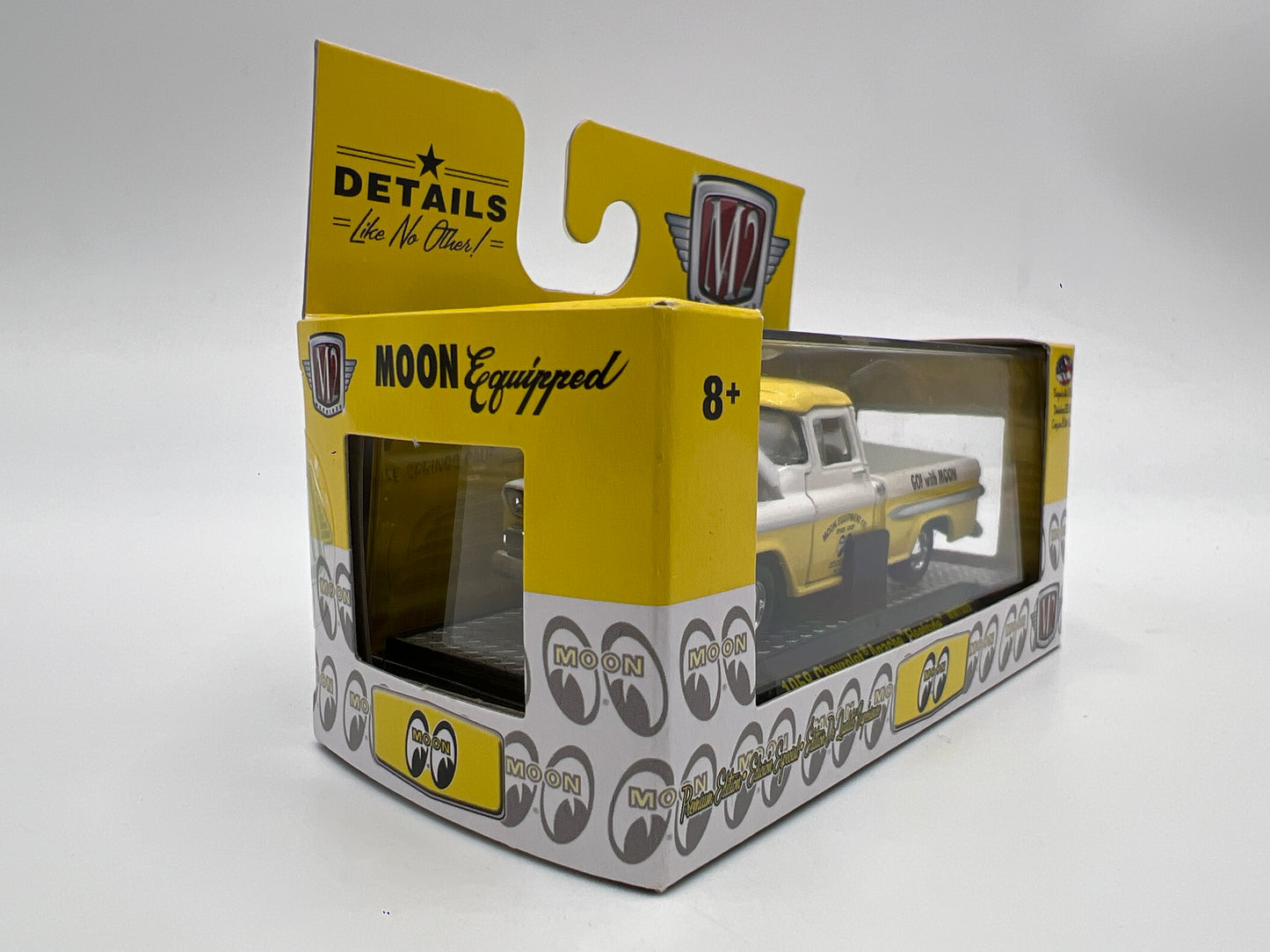 M2 Machines Walmart Exclusive 1958 Chevrolet Apache Fleetside Mooneyes WMTS09