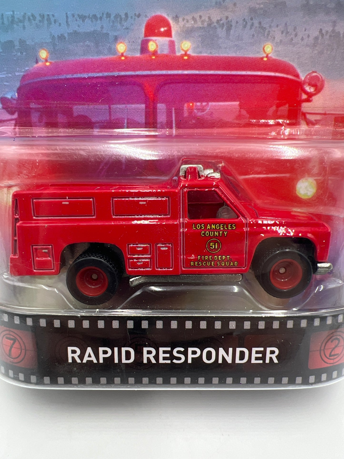 Hot Wheels Retro Entertainment Emergency! Rapid Responder Red W/Protector
