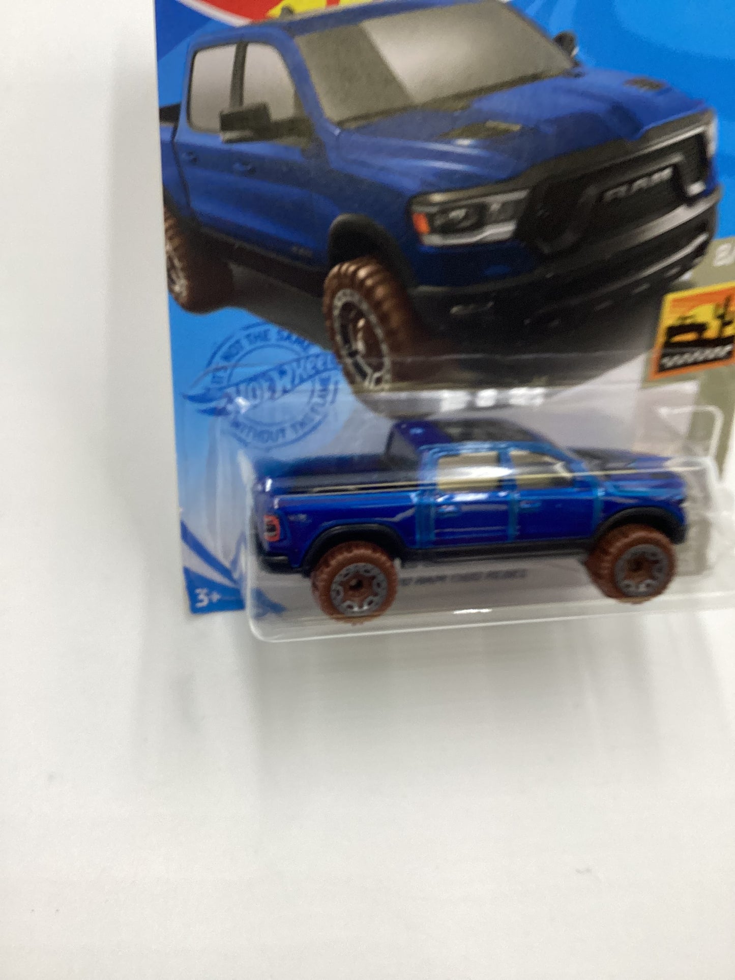2021 Hot Wheels #101 2020 Ram 1500 Rebel Blue cracked blister 38H