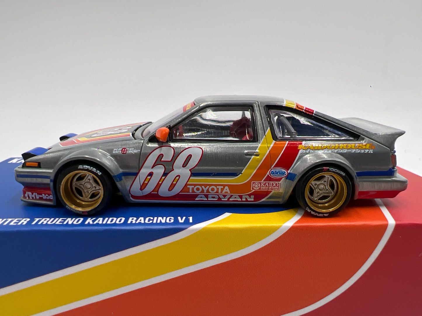 Mini GT Kaido House #196 CHASE Toyota AE86 Sprinter Trueno Kaido Racing V1