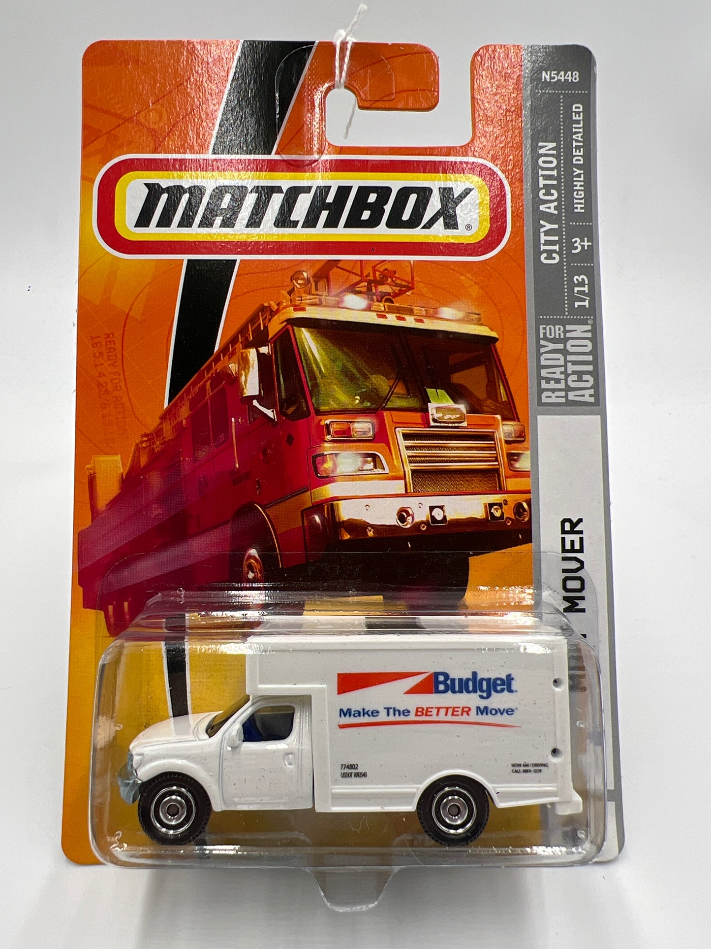 Matchbox #41 City Action MBX Mover Budget White 206E