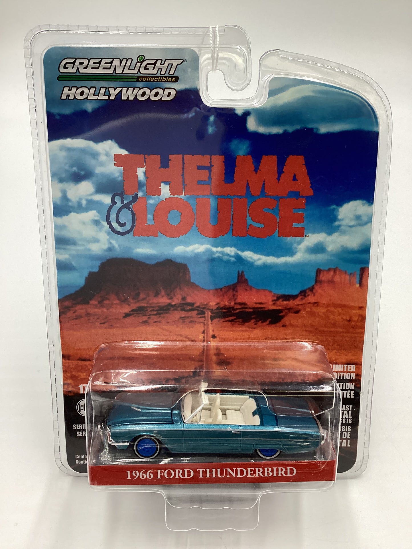 Greenlight Hollywood Series 34 Thelma & Louise 1966 Ford Thunderbird Blue Walmart Chase