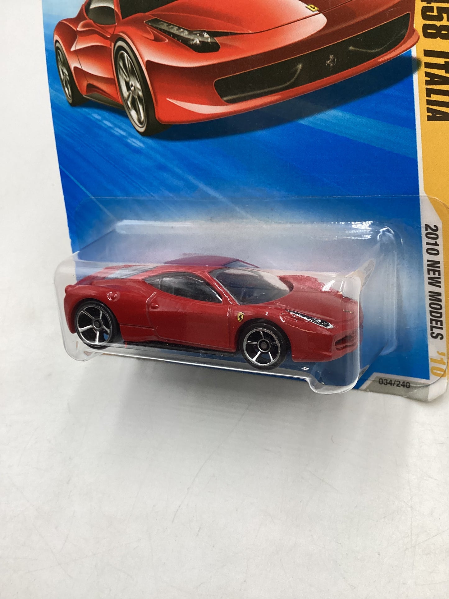 2010 Hot Wheels #34 Red Ferrari 458 Italia