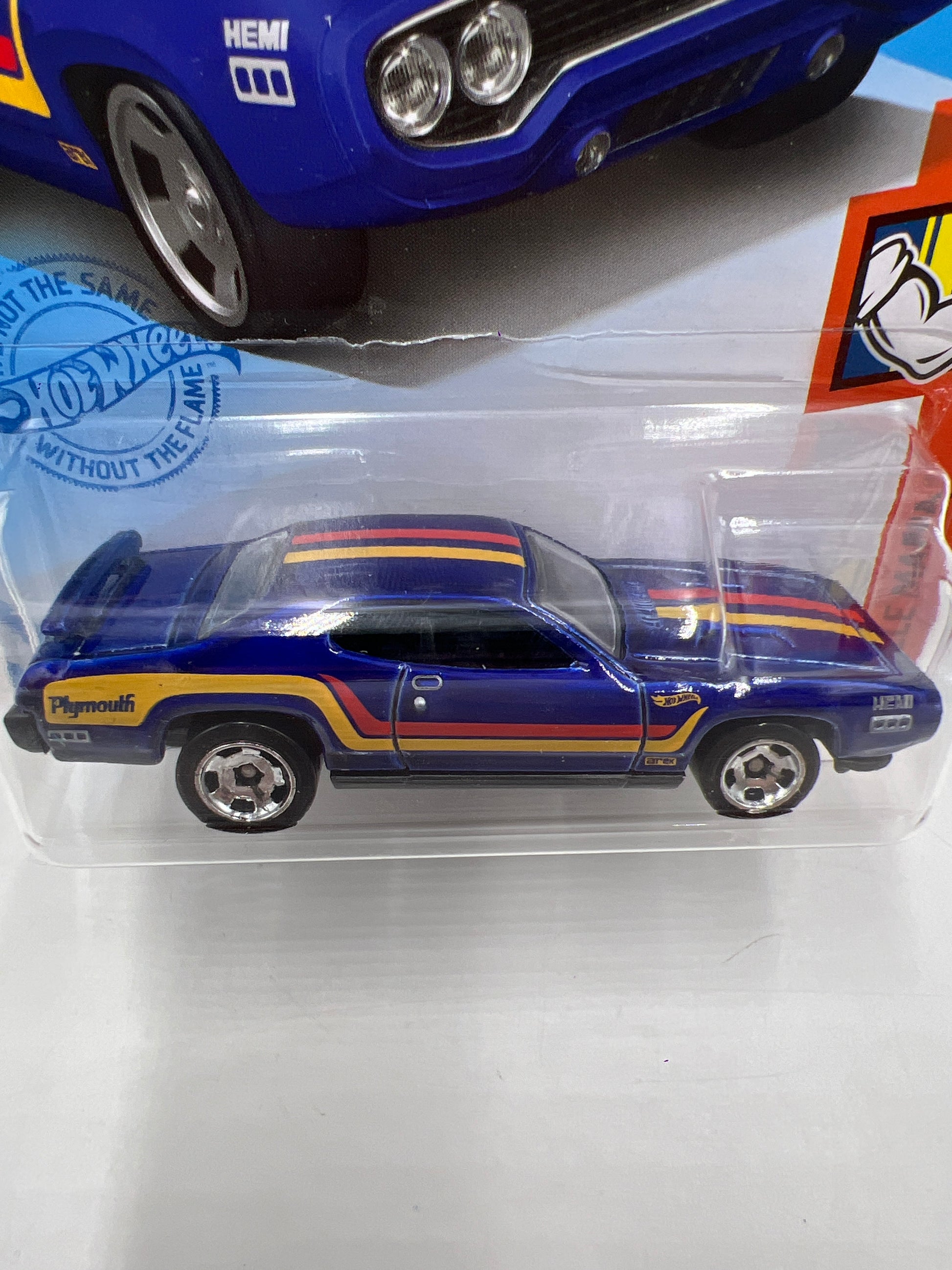 Hot Wheels 2009 Muscle Mania '70 Plymouth Road Runner - Blue, 1:64 Scale Die-Cast Car (03 Of 10)