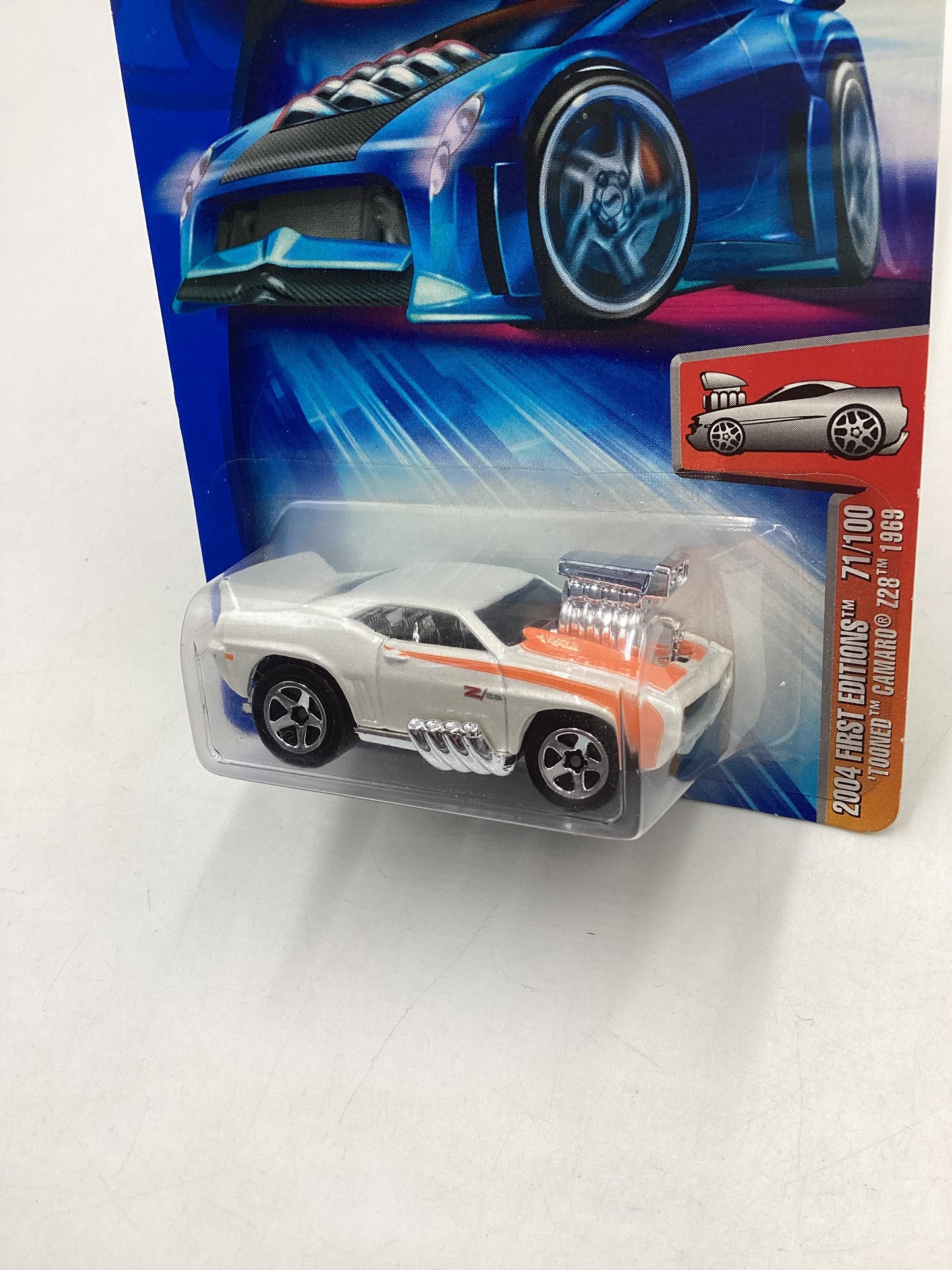 2004 Hot Wheels #071 Kmart Exclusive White Tooned Camaro Z28 236D