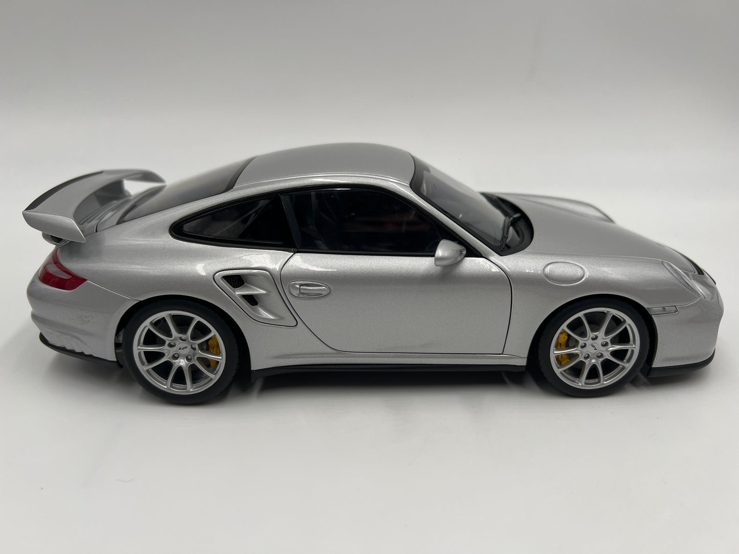 Rare AutoArt 1:18 Scale Porsche 911 997 GT2 Silver Loose VHTF Exceptional Detail
