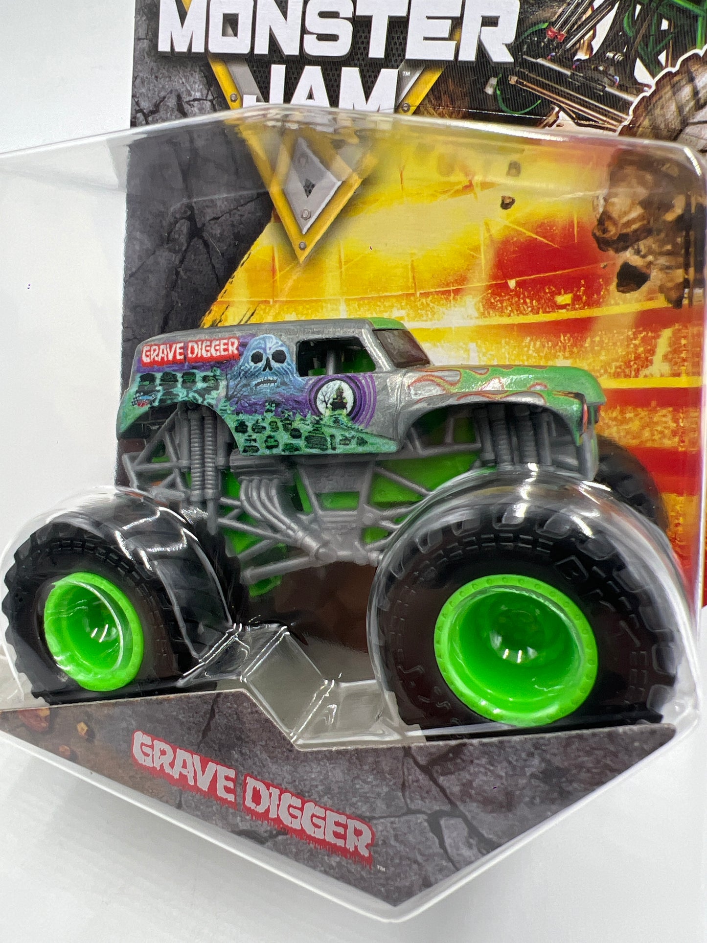 Monster Jam Series 1 Grave Digger Gray W/Green Wheels