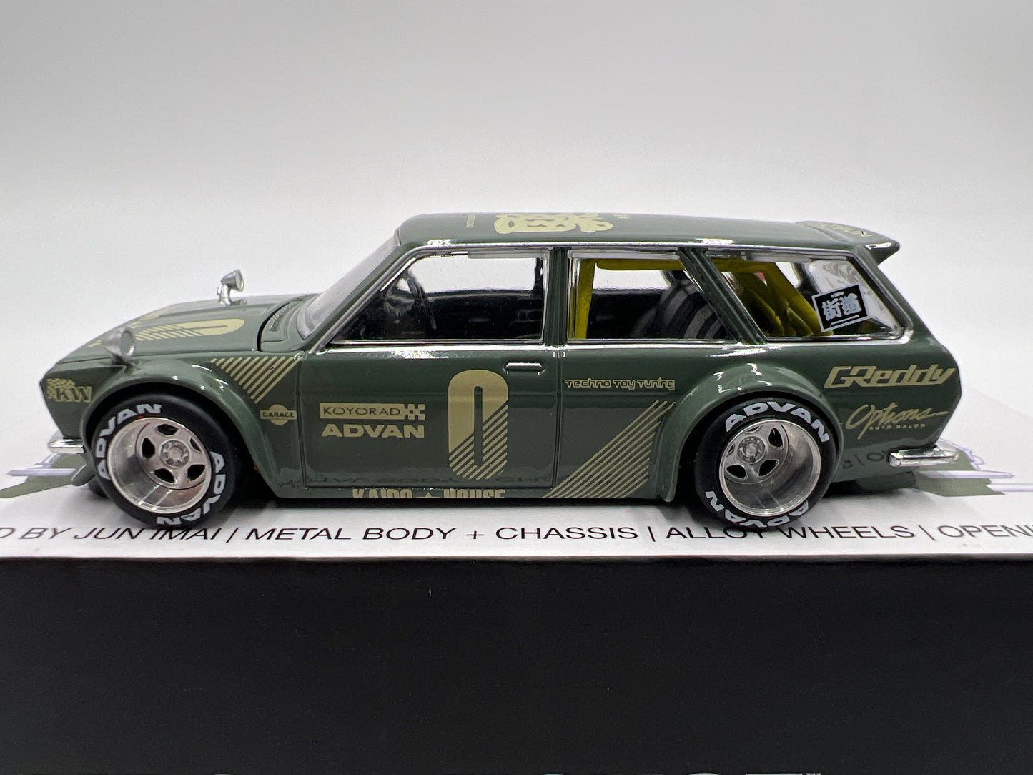 Mini GT Kaido House #10 Datsun Bluebird 510 Wagon Green