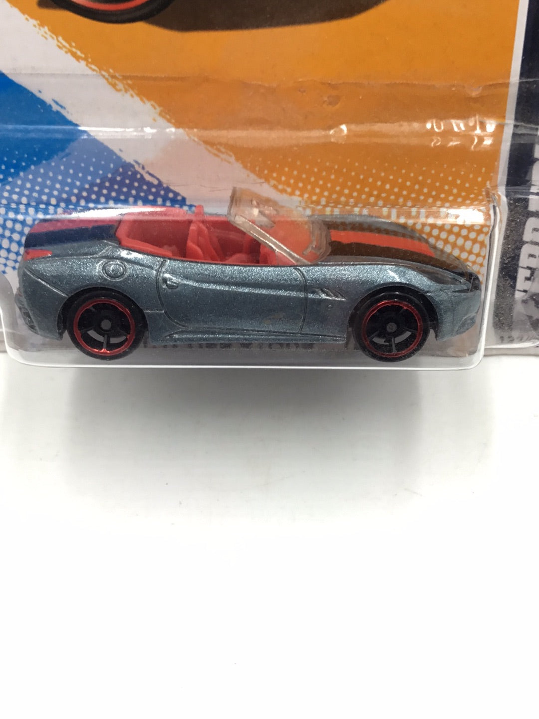 2012 Hot wheels #127 Ferrari California LL6