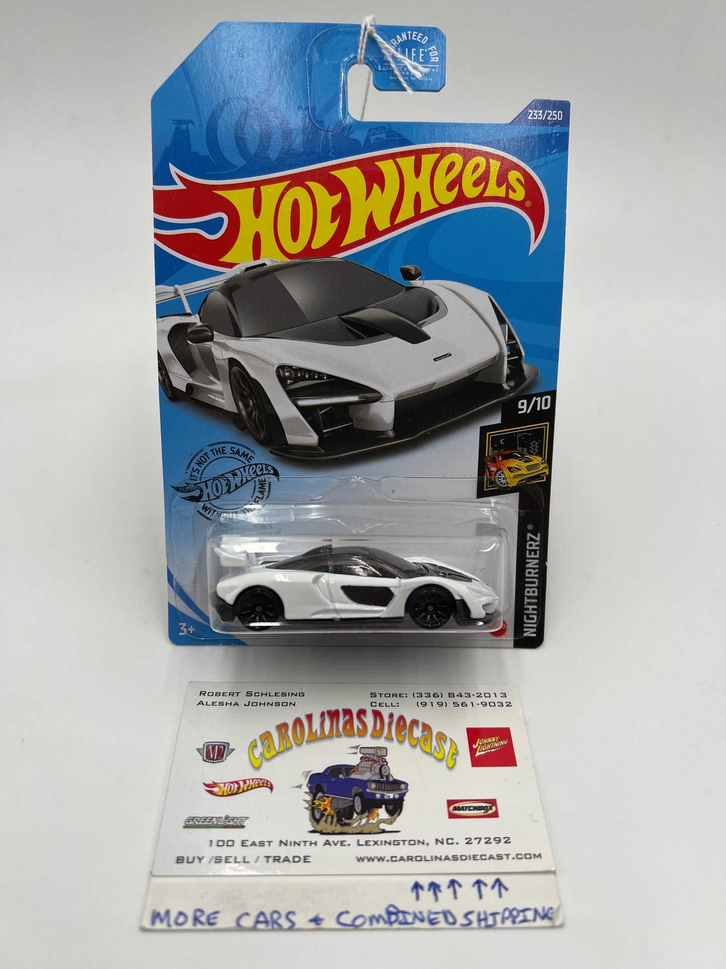 2020 Hot Wheels Nightburnerz #233 McLaren Senna White 106i