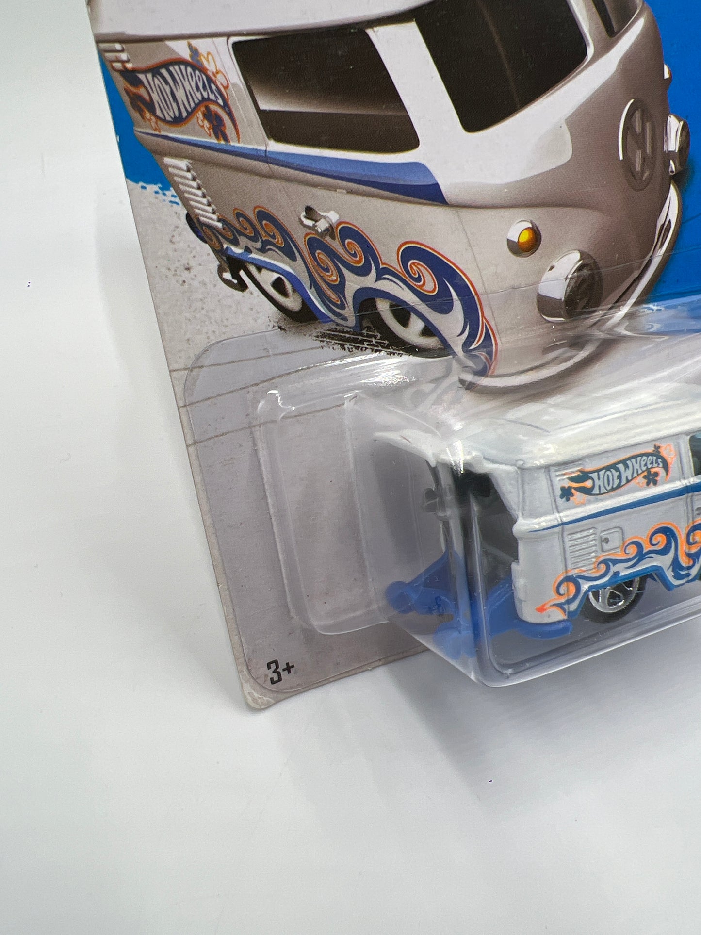 2013 Hot Wheels Showroom #169 Kool Kombi White Blister Not Perfect 97D