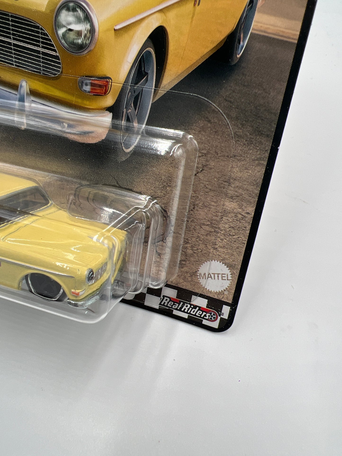 Hot Wheels Premium Boulevard #50 Volvo P220 Amazon Estate Yellow 263G