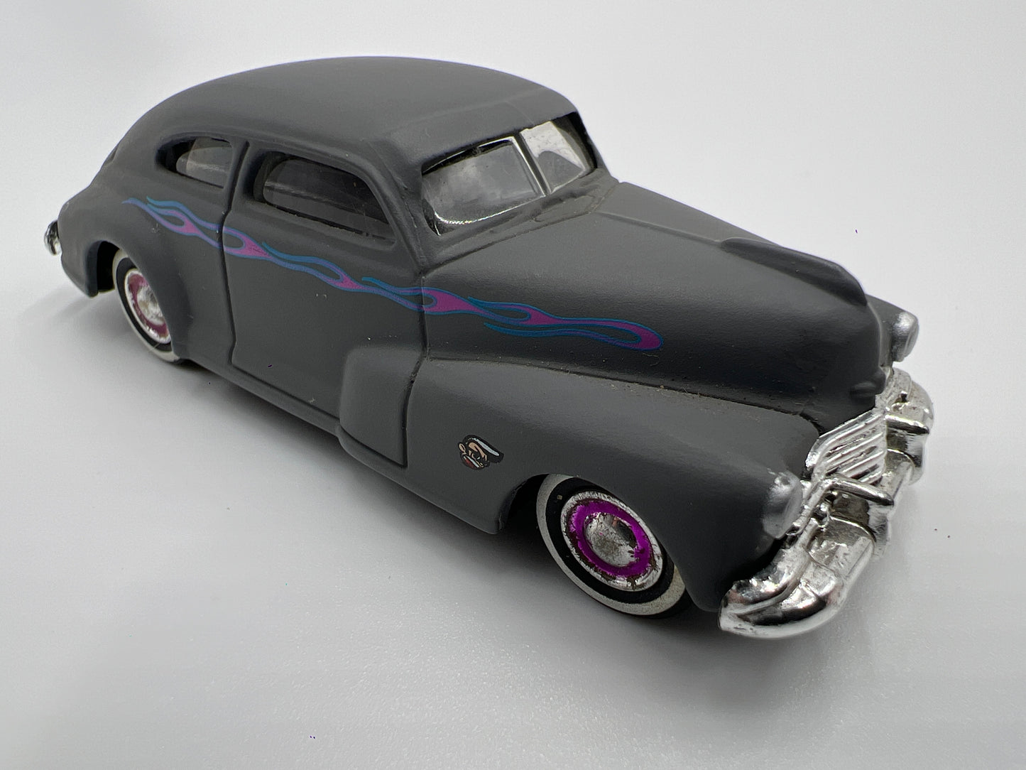 Jada Toys Road Rats 1947 Chevy Fleetline Aerosedan Primer Gray Loose