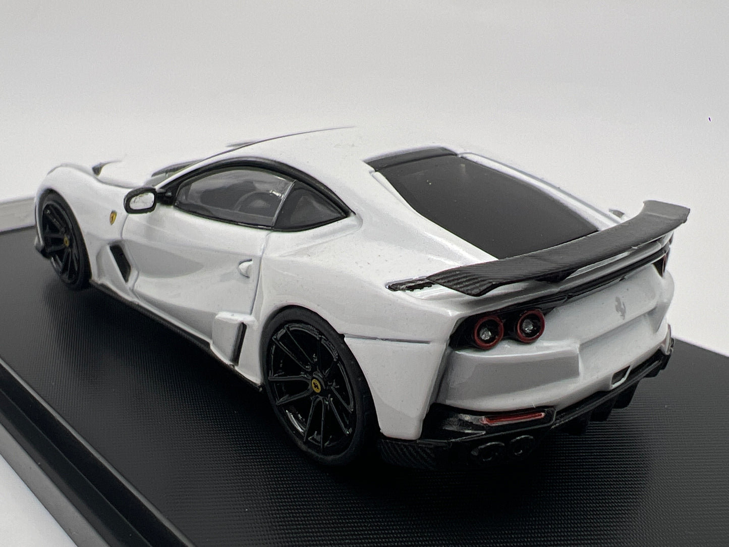 Stance Hunters 1/64 1 of 599 Ferrari 812 White