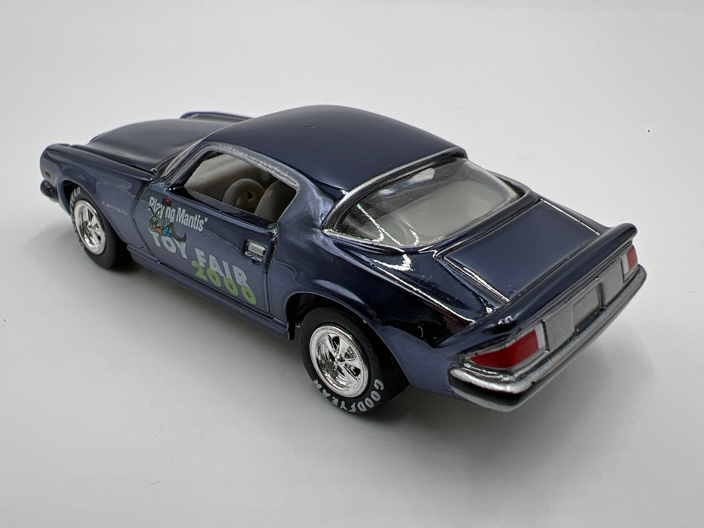 Johnny Lightning 1/64 Toy Fair 2000 1976 Chevrolet Camaro Blue Loose