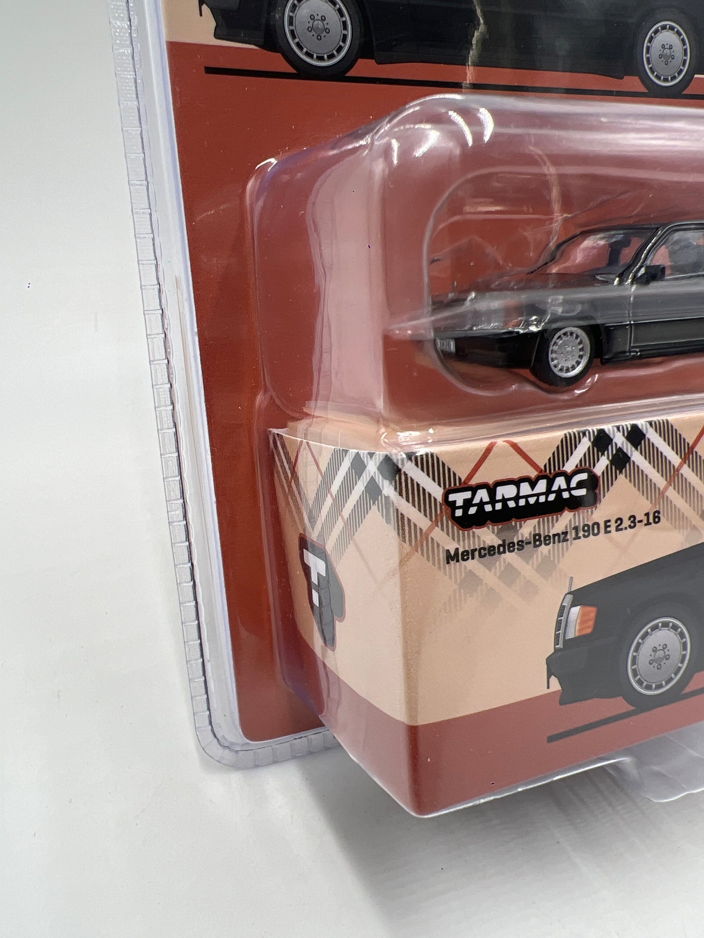 Tarmac Works Mijo Exclusives CHASE Mercedes-Benz 190 E 2.3-16